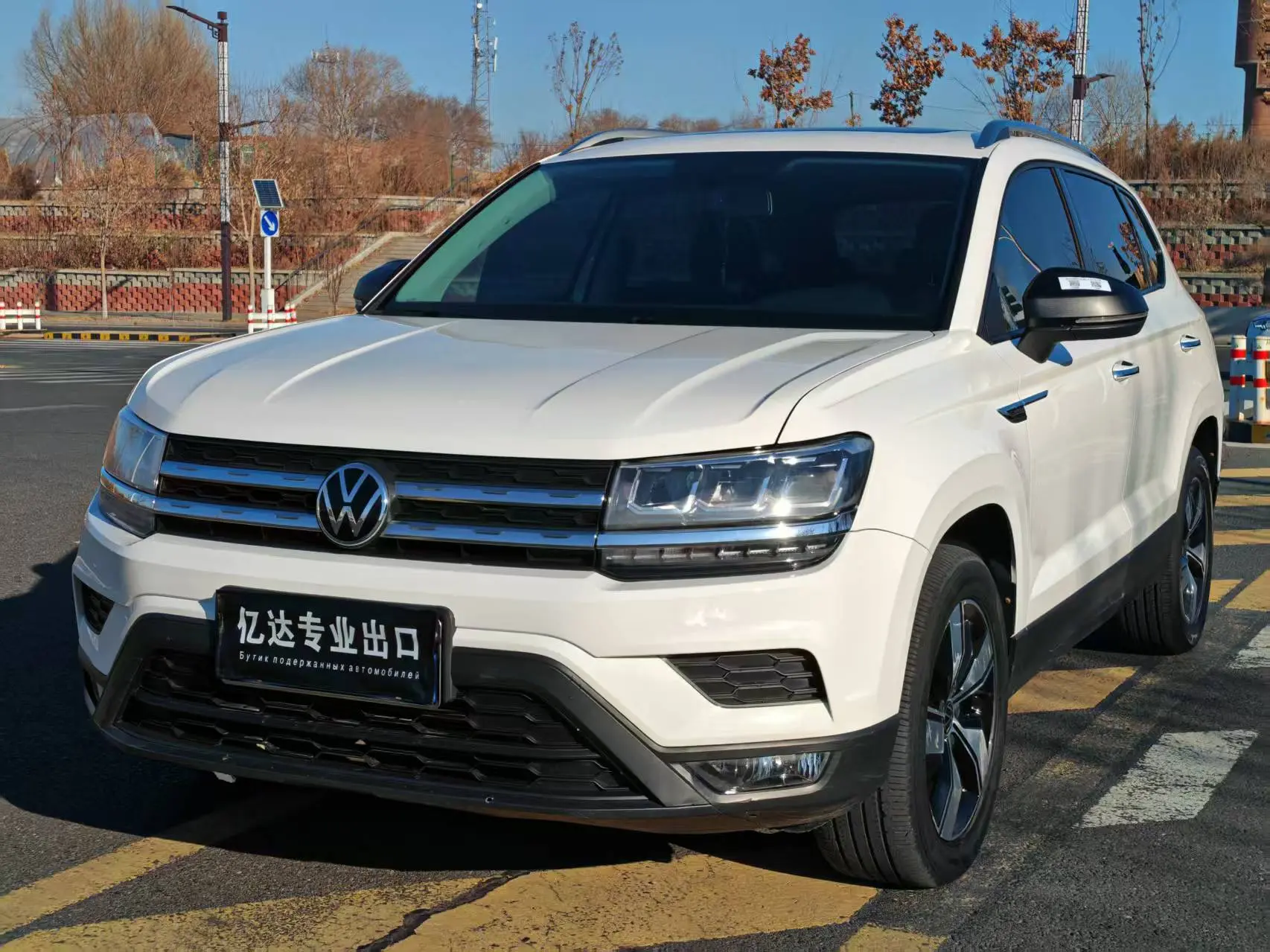 Volkswagen Tharu  из Китая