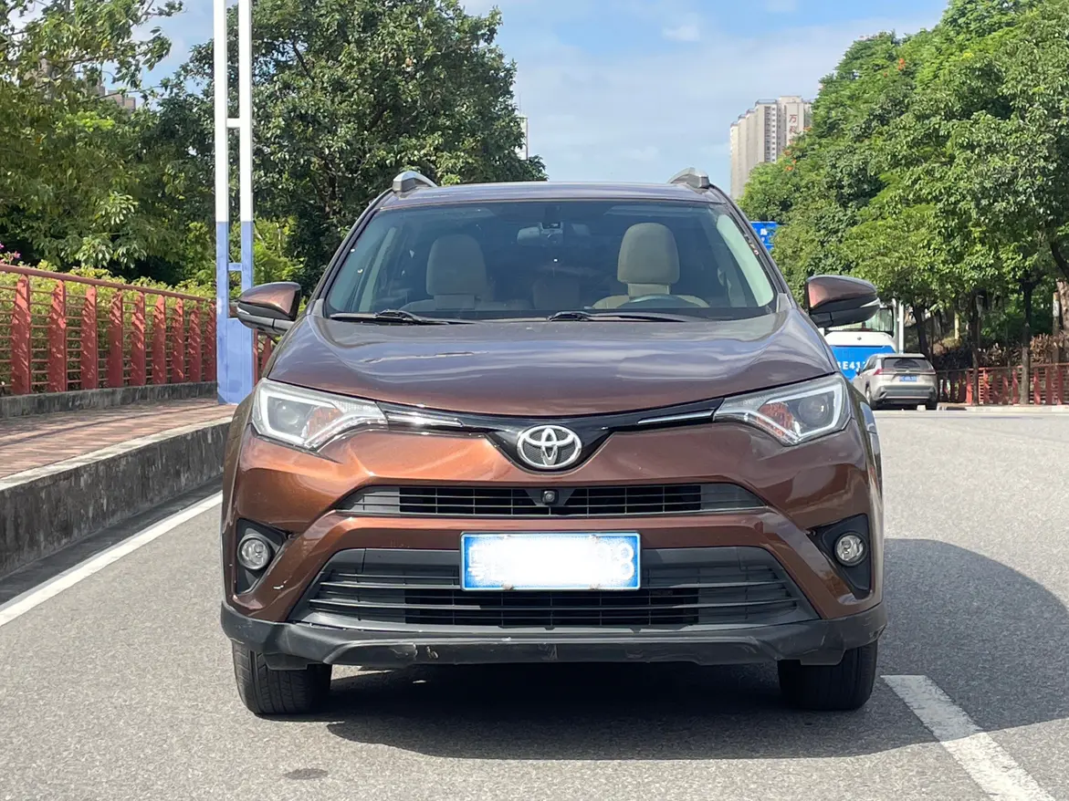 Toyota RAV4  из Китая