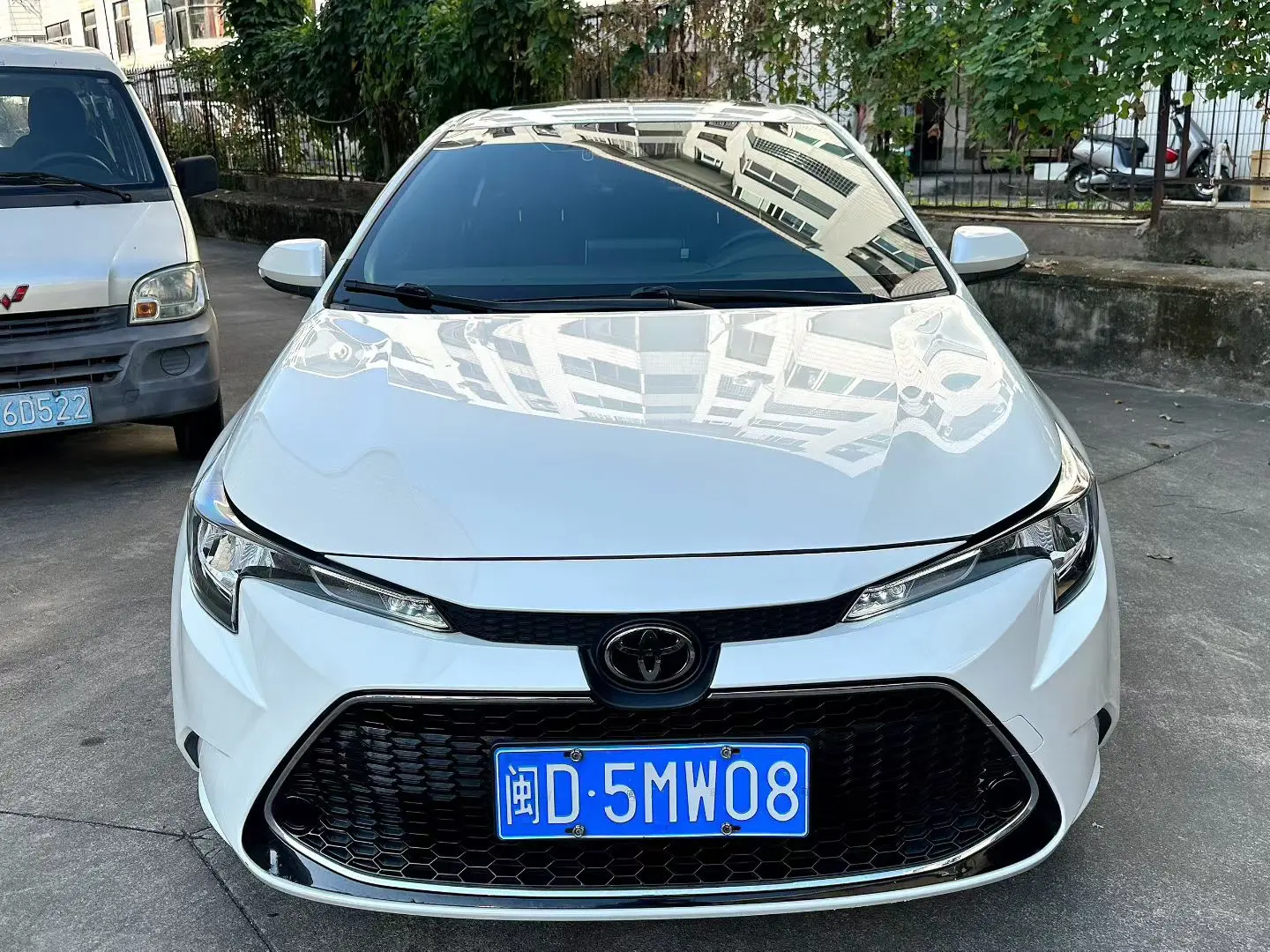 Toyota Levin (Lei Ling)  из Китая