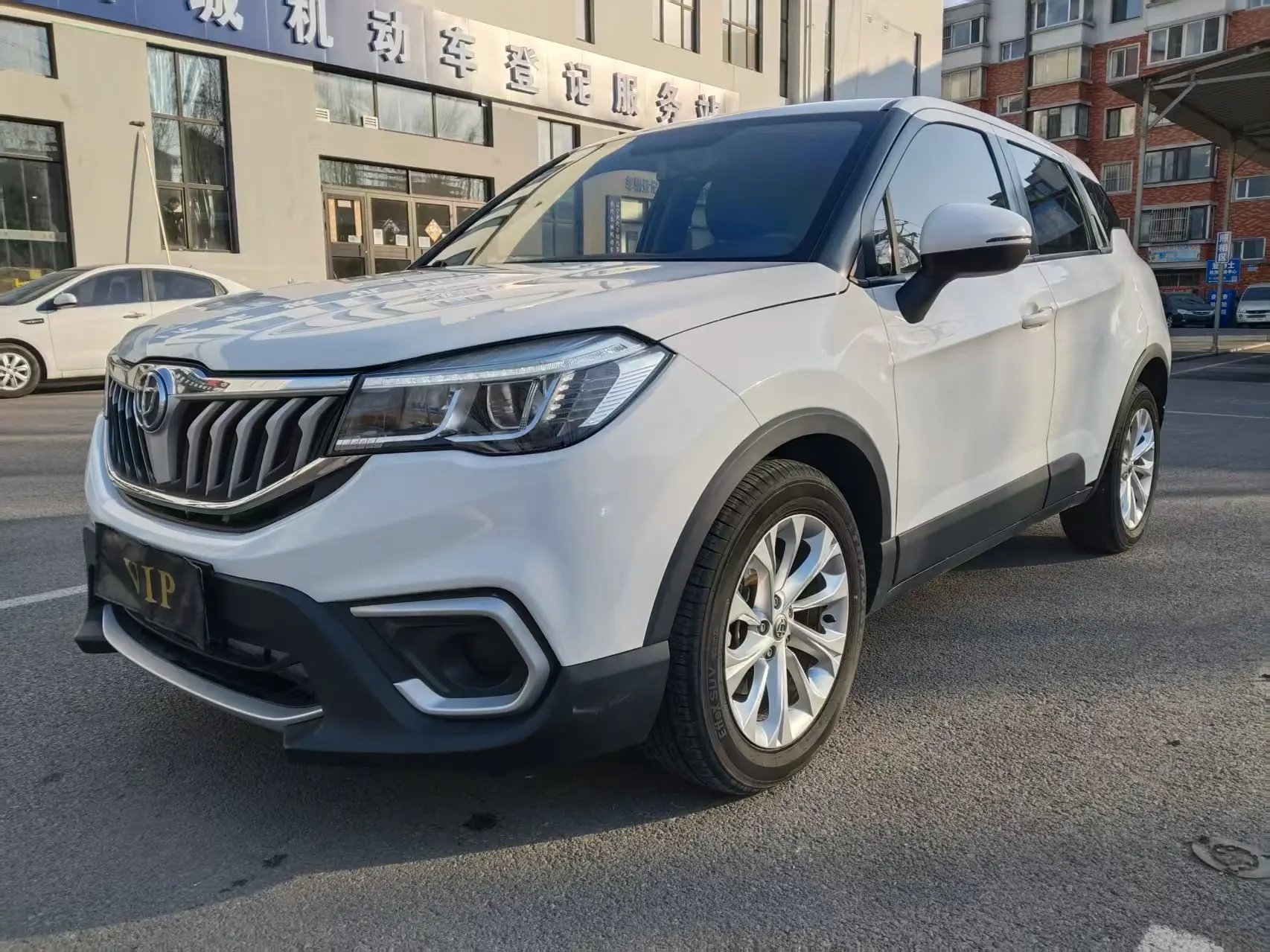 Brilliance China V3  из Китая