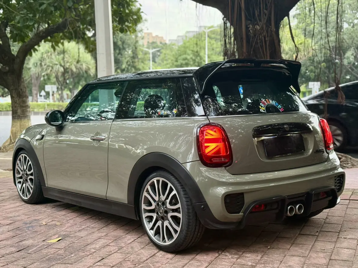 MINI 