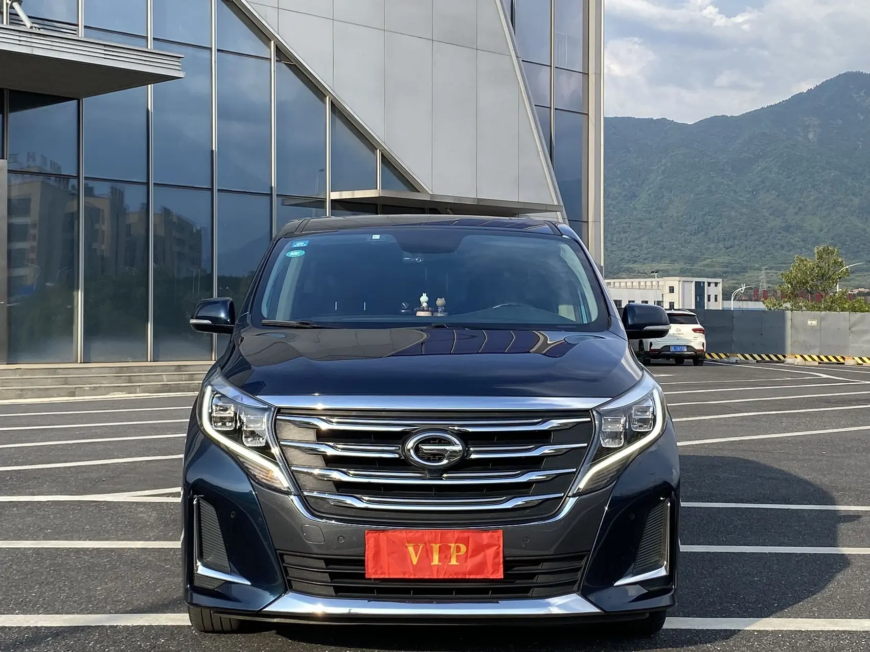 GAC Trumpchi M8  из Китая