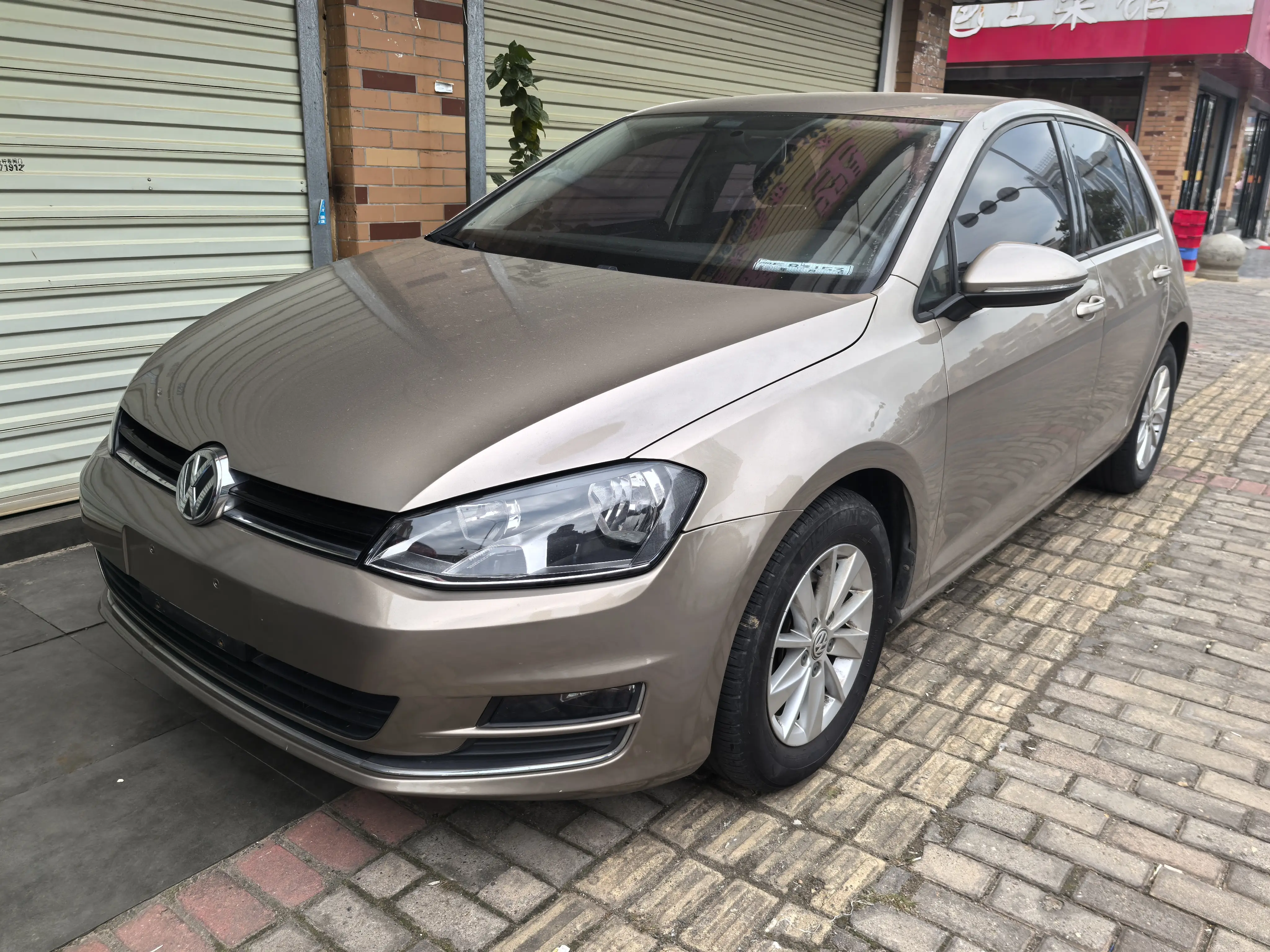 Volkswagen Golf  из Китая