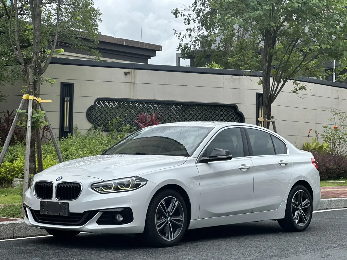 BMW 1 Series  из Китая