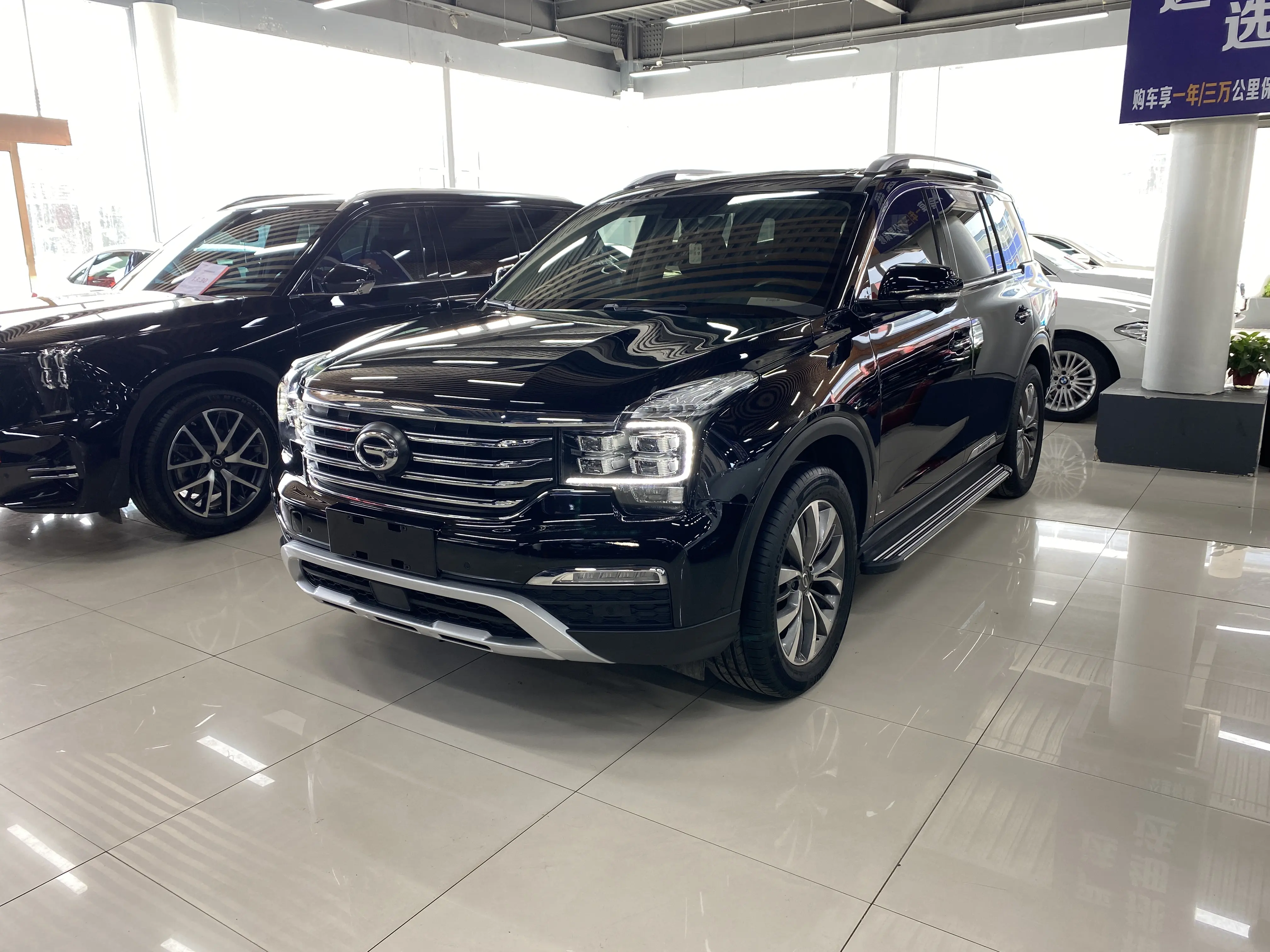 GAC Trumpchi GS8  из Китая