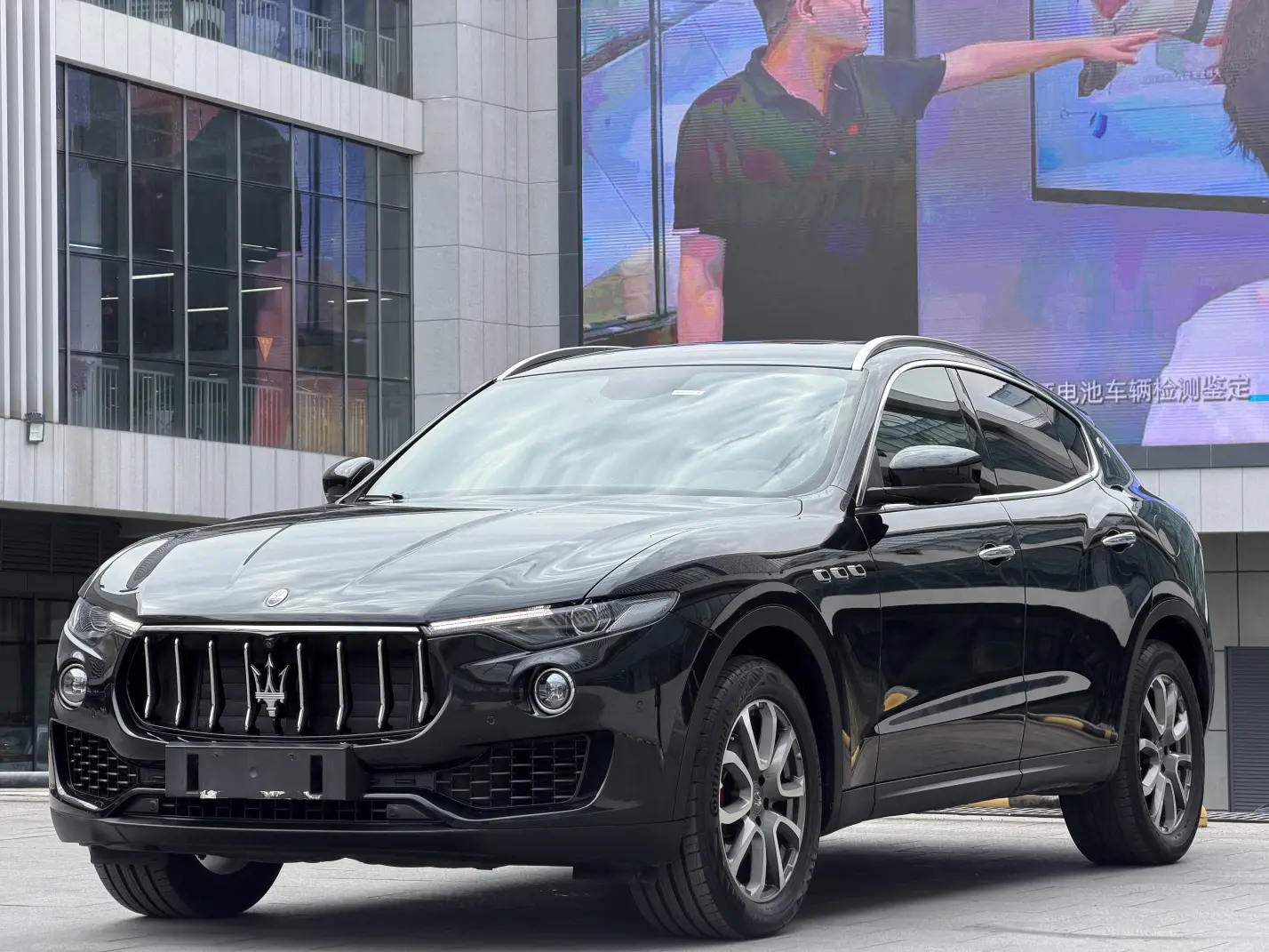 Maserati Levante  из Китая