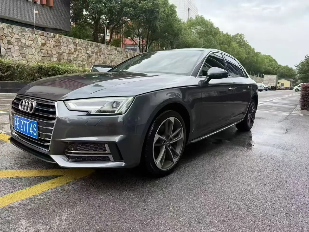 Audi A4L  из Китая