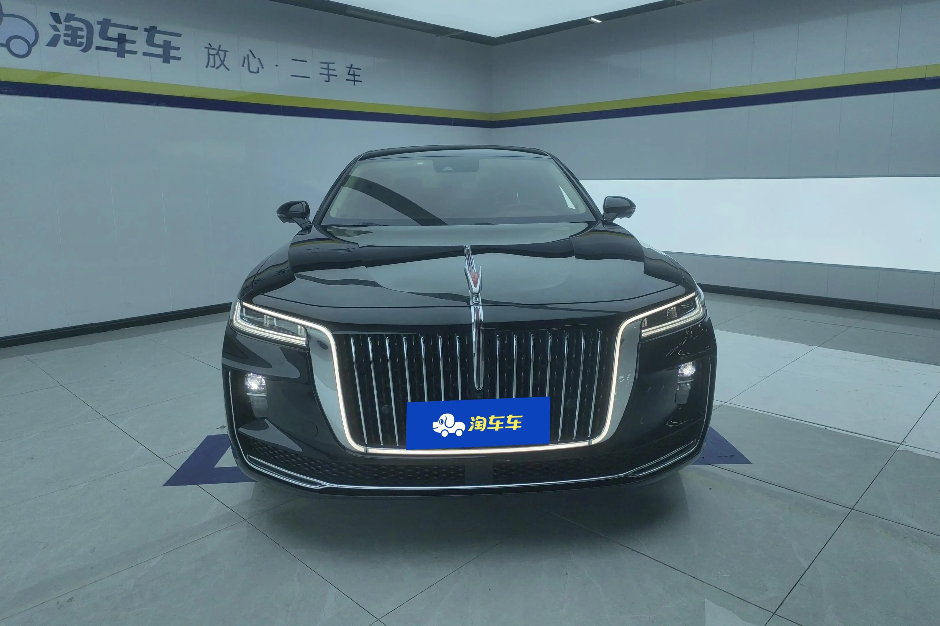 Hongqi H9  из Китая