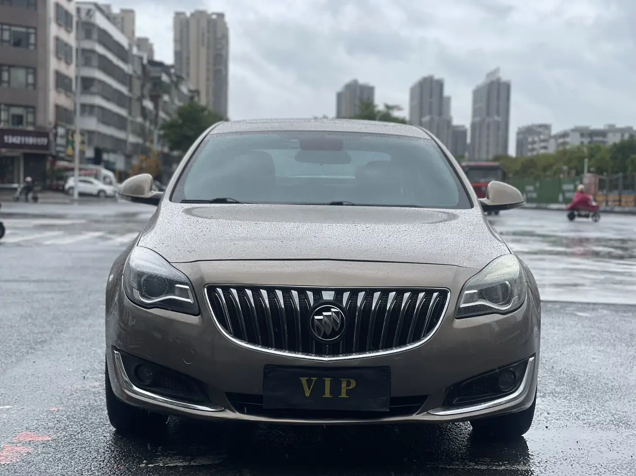 Buick Majesty  из Китая