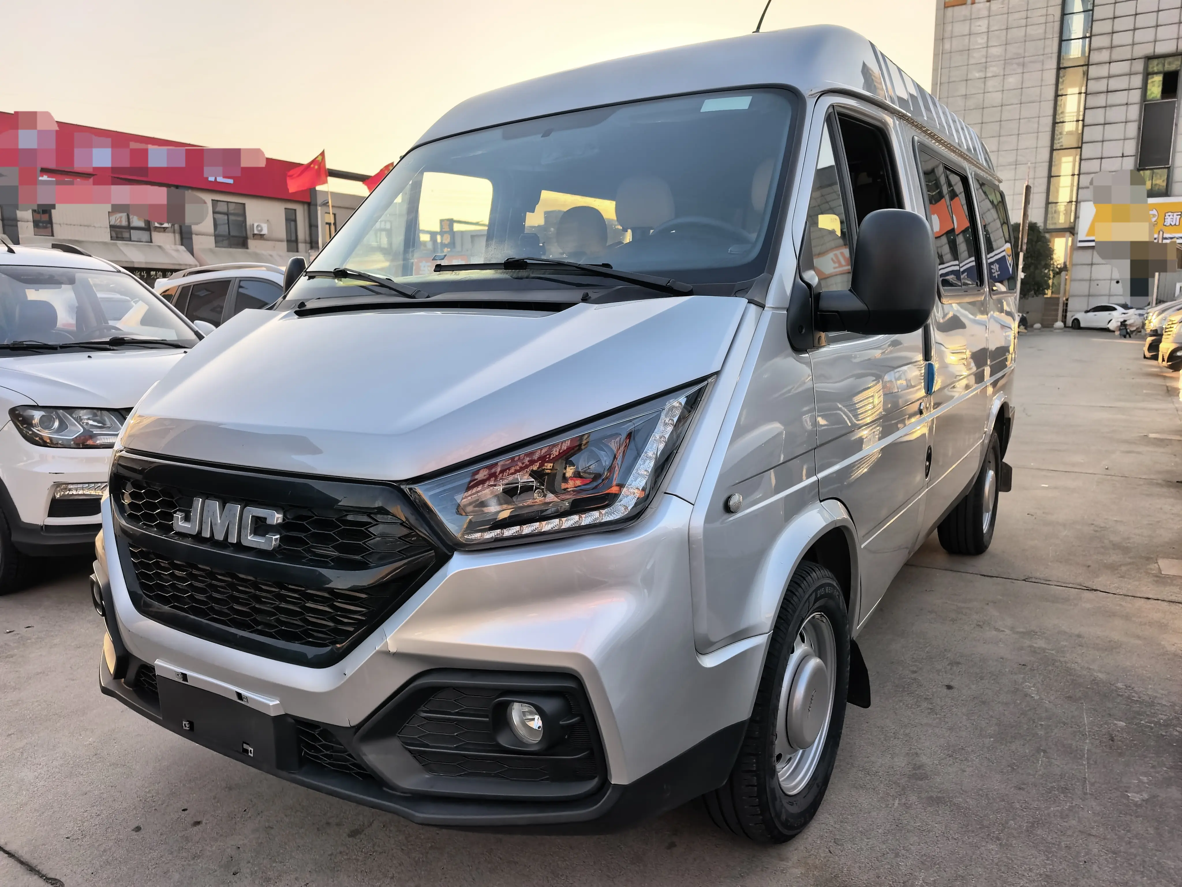 Jiangling Teshun  из Китая