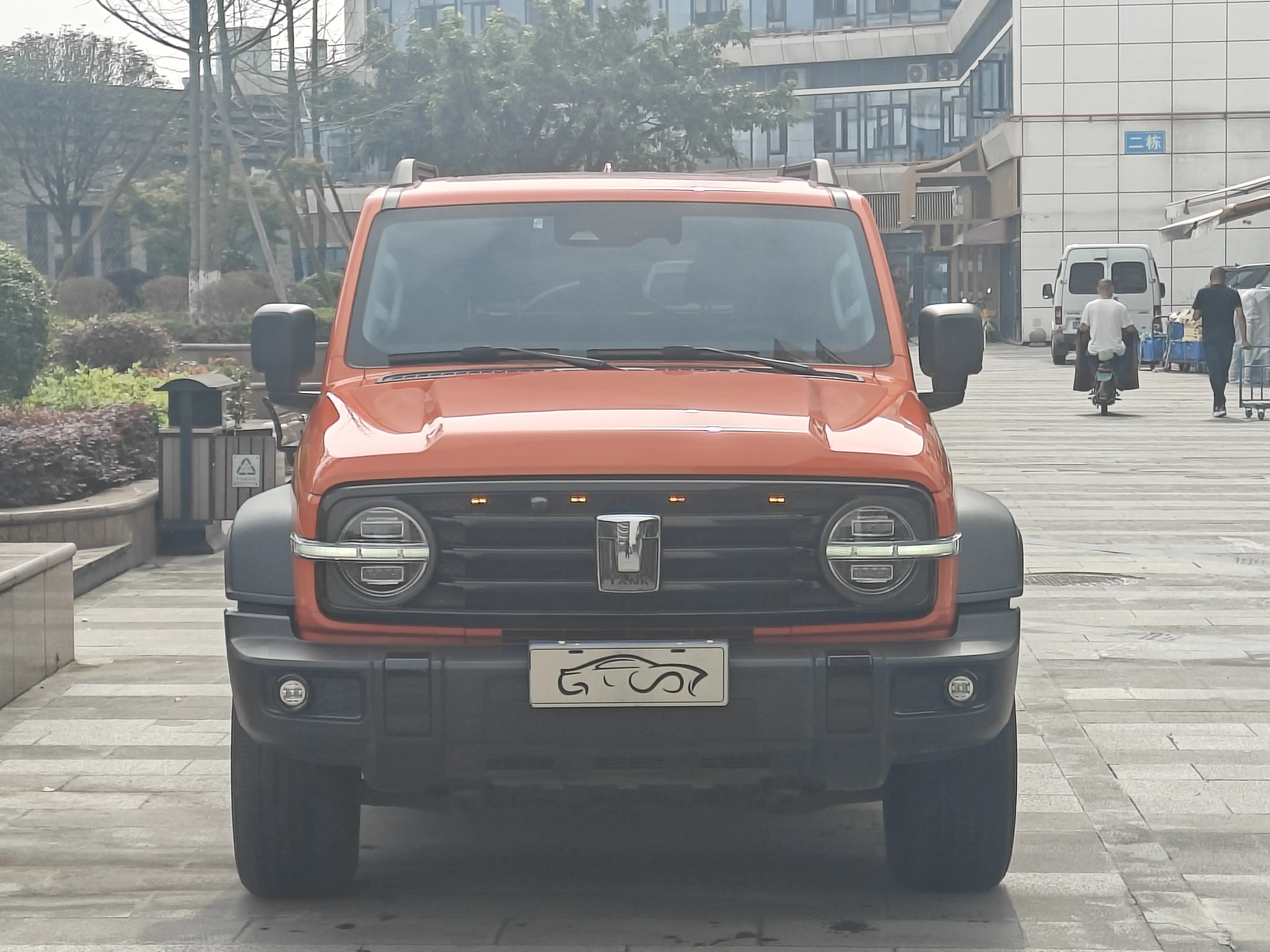 Tank 300  из Китая