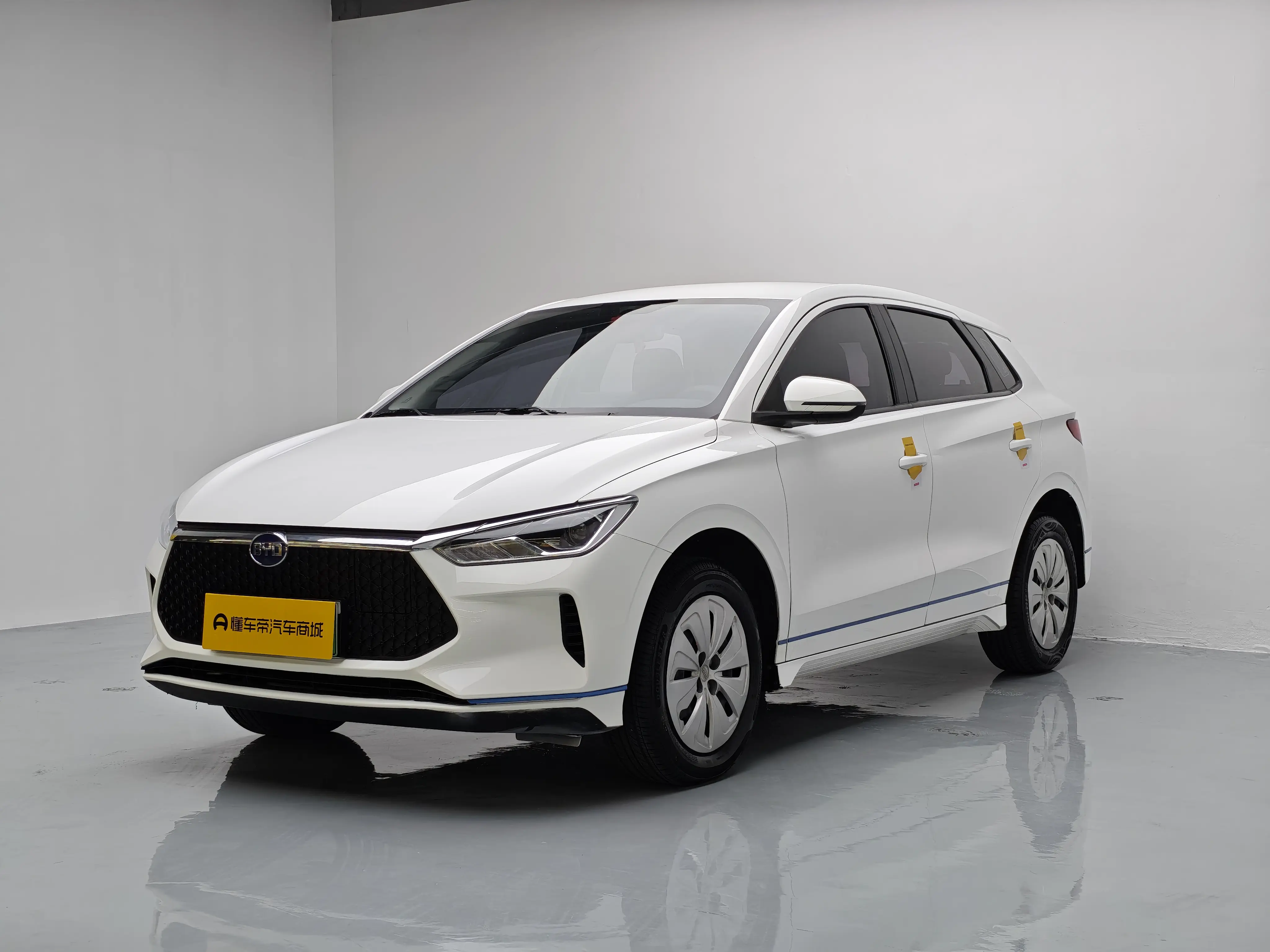 BYD e2  из Китая