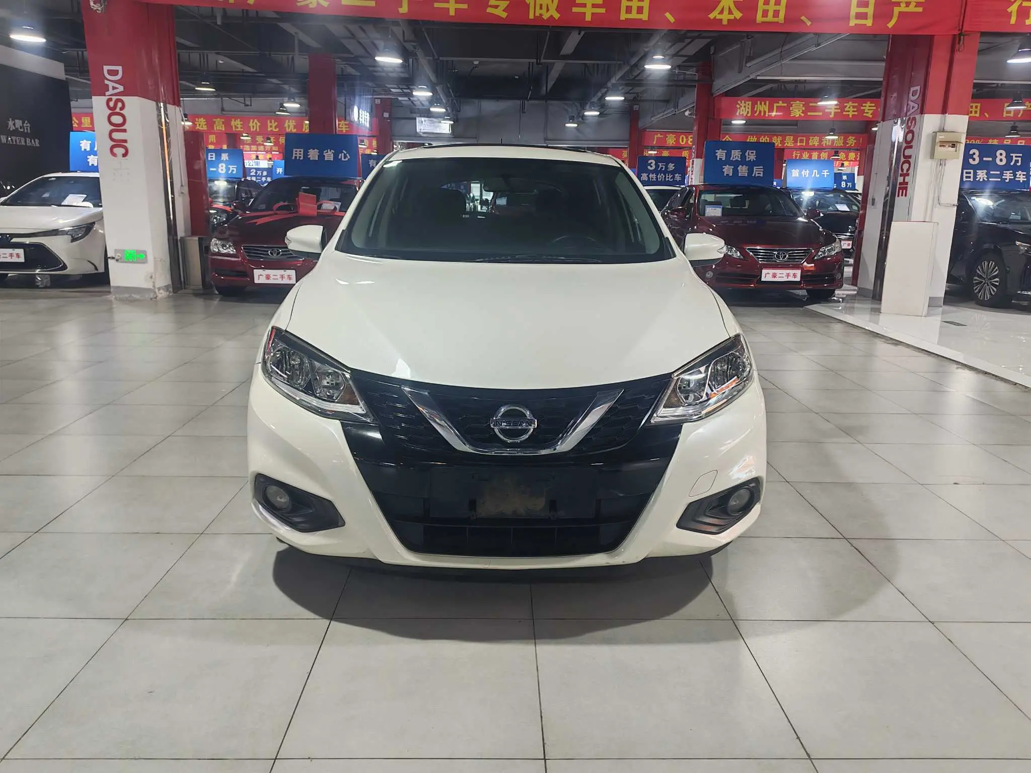 Nissan Tiida  из Китая