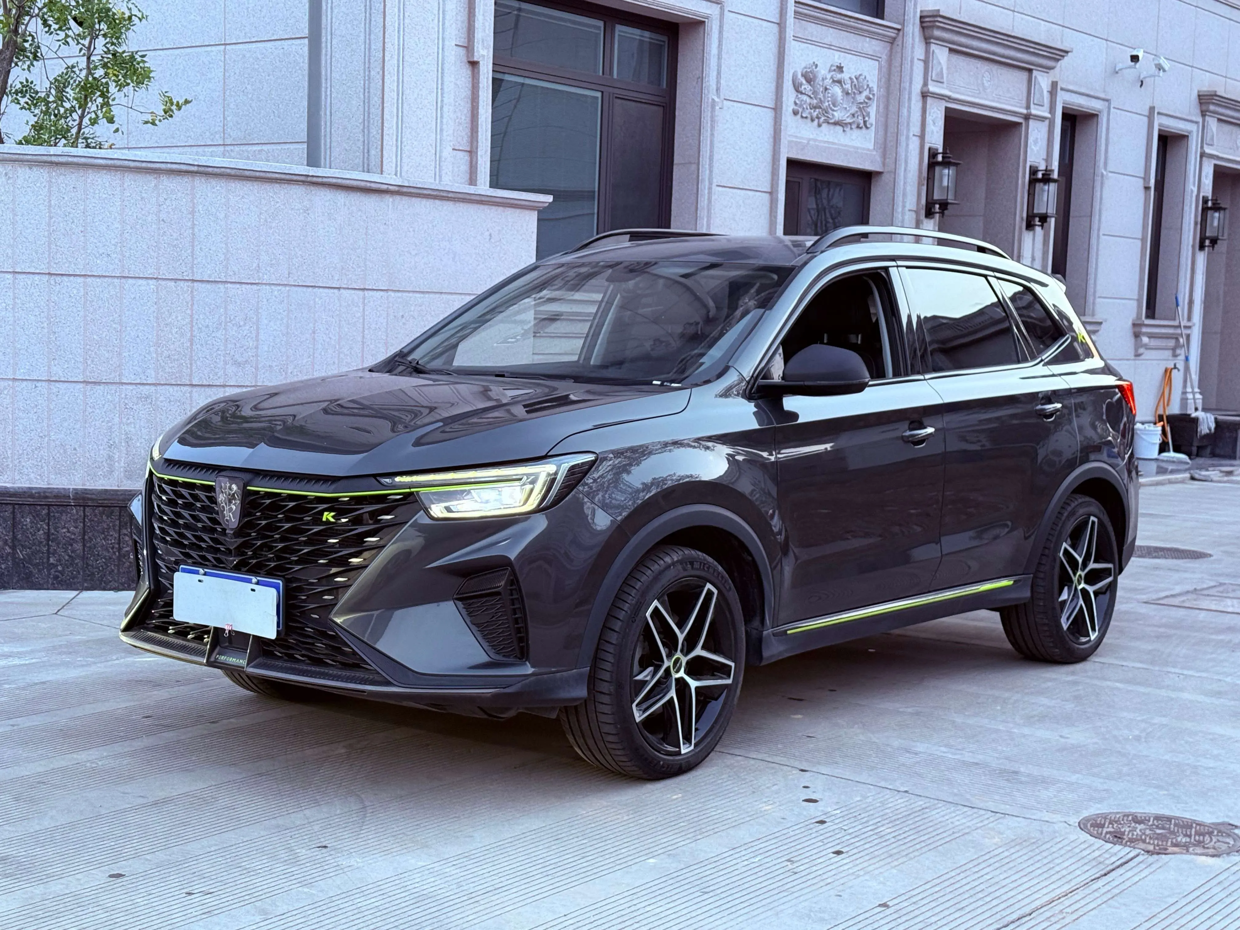 Roewe RX5  из Китая