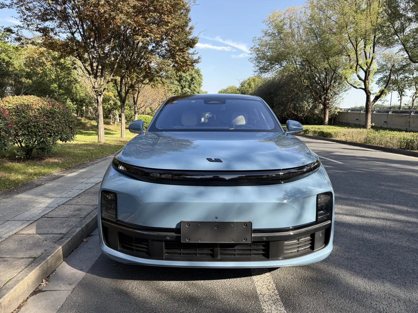 Li L7 (Ideal L7)  из Китая