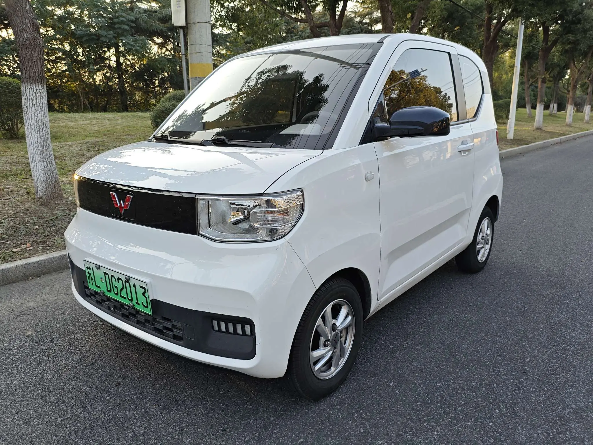Wuling Hongguang MINIEV  из Китая