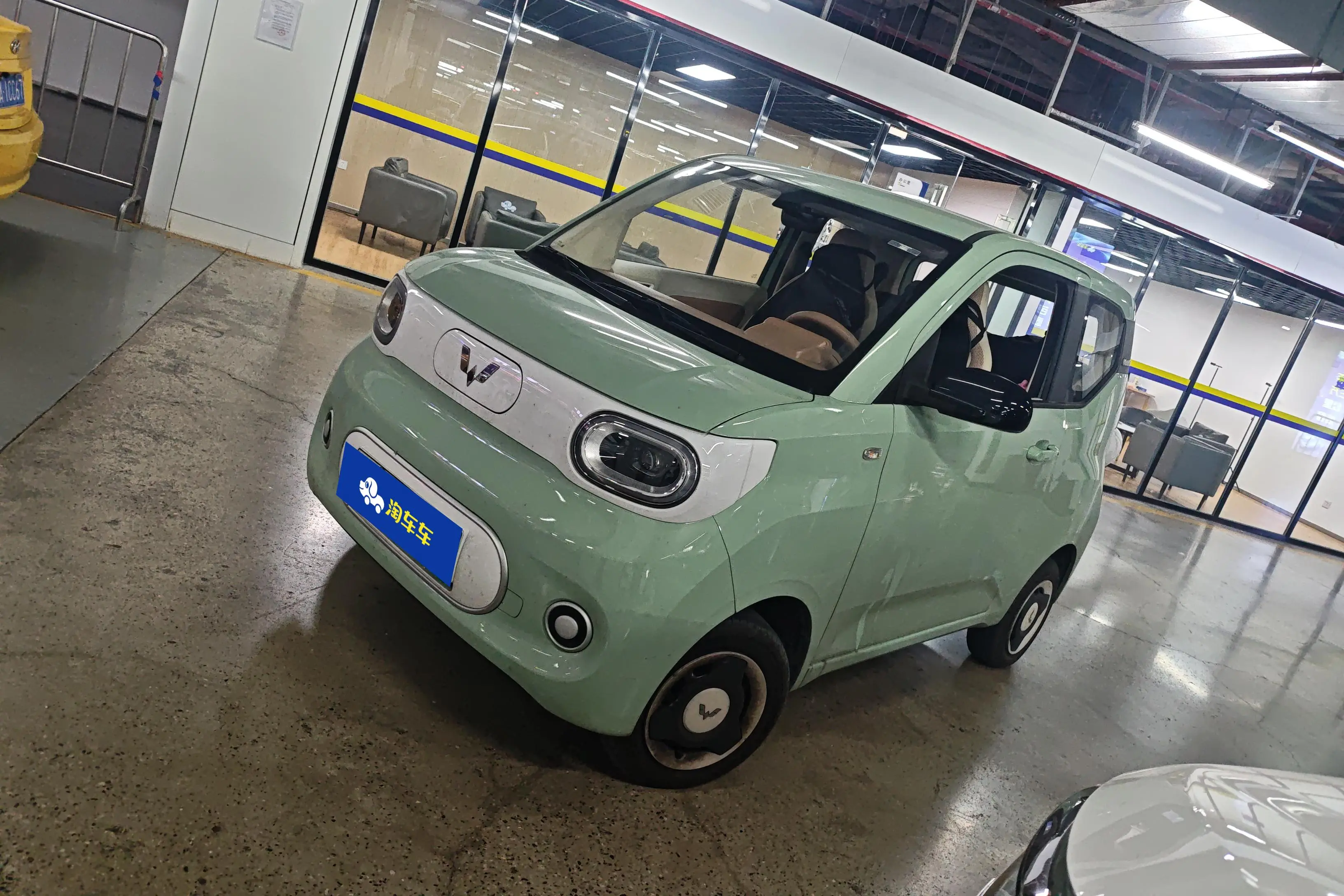 Wuling Hongguang MINIEV  из Китая