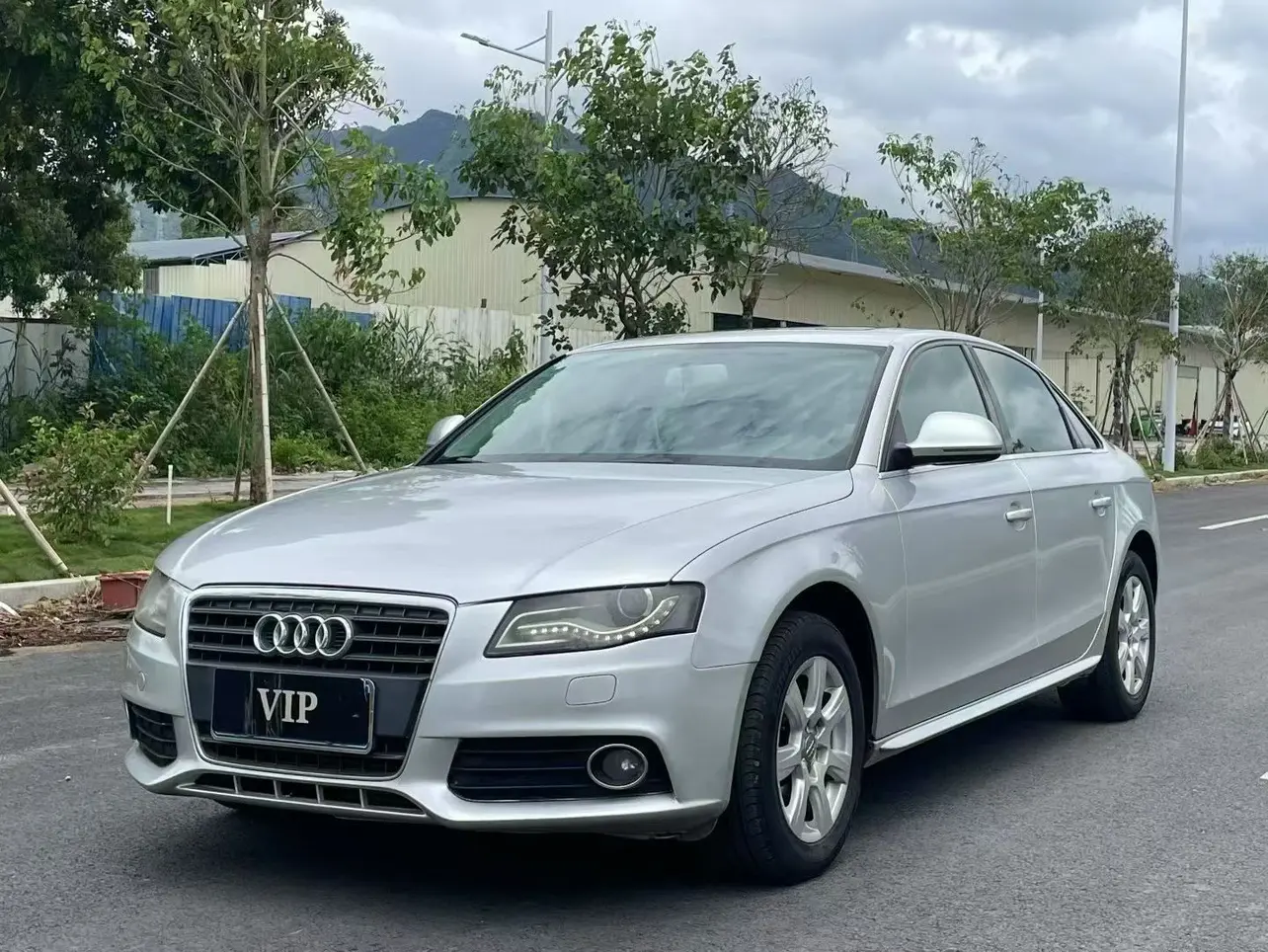 Audi A4L  из Китая