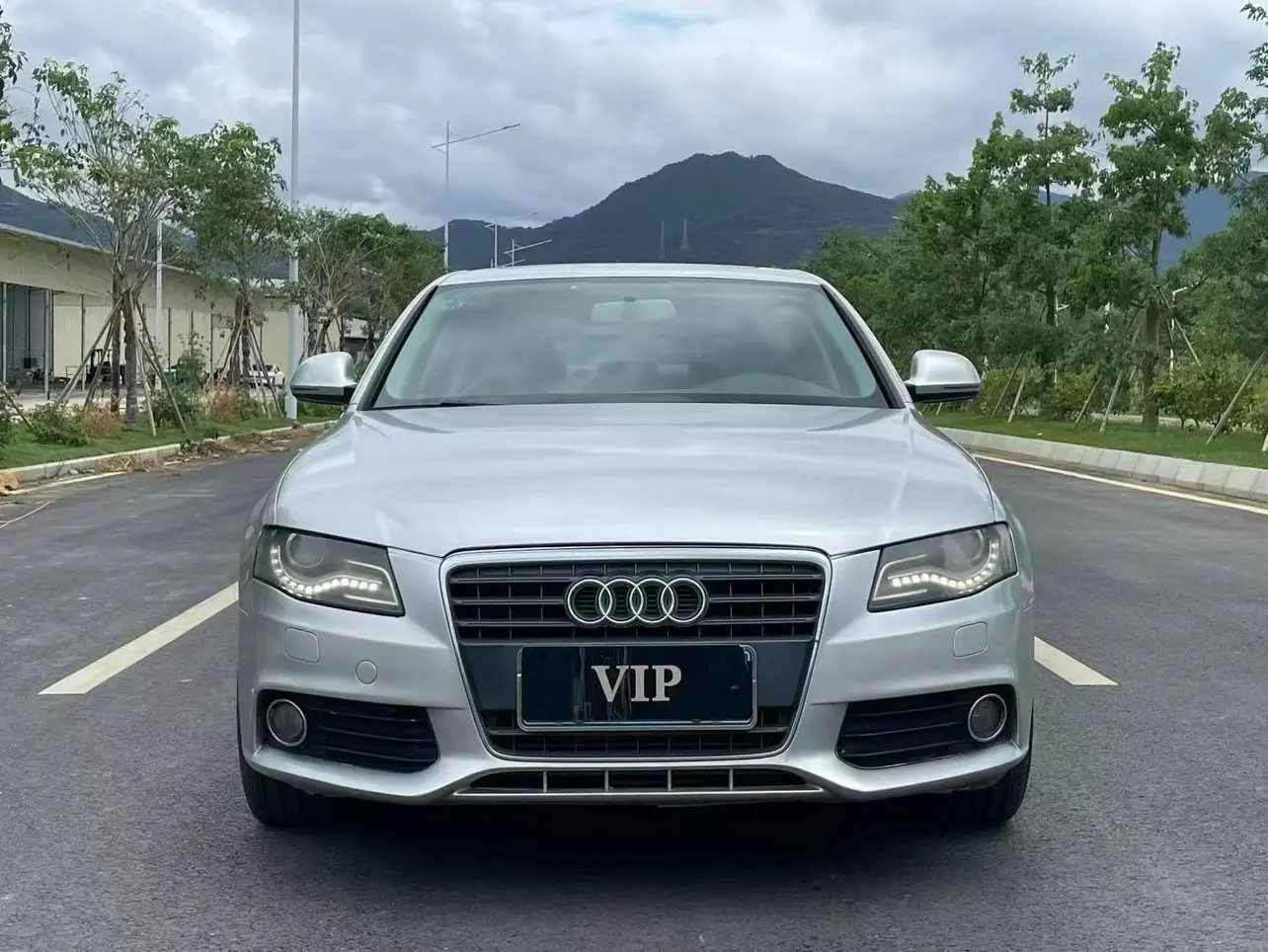 Audi A4L  из Китая