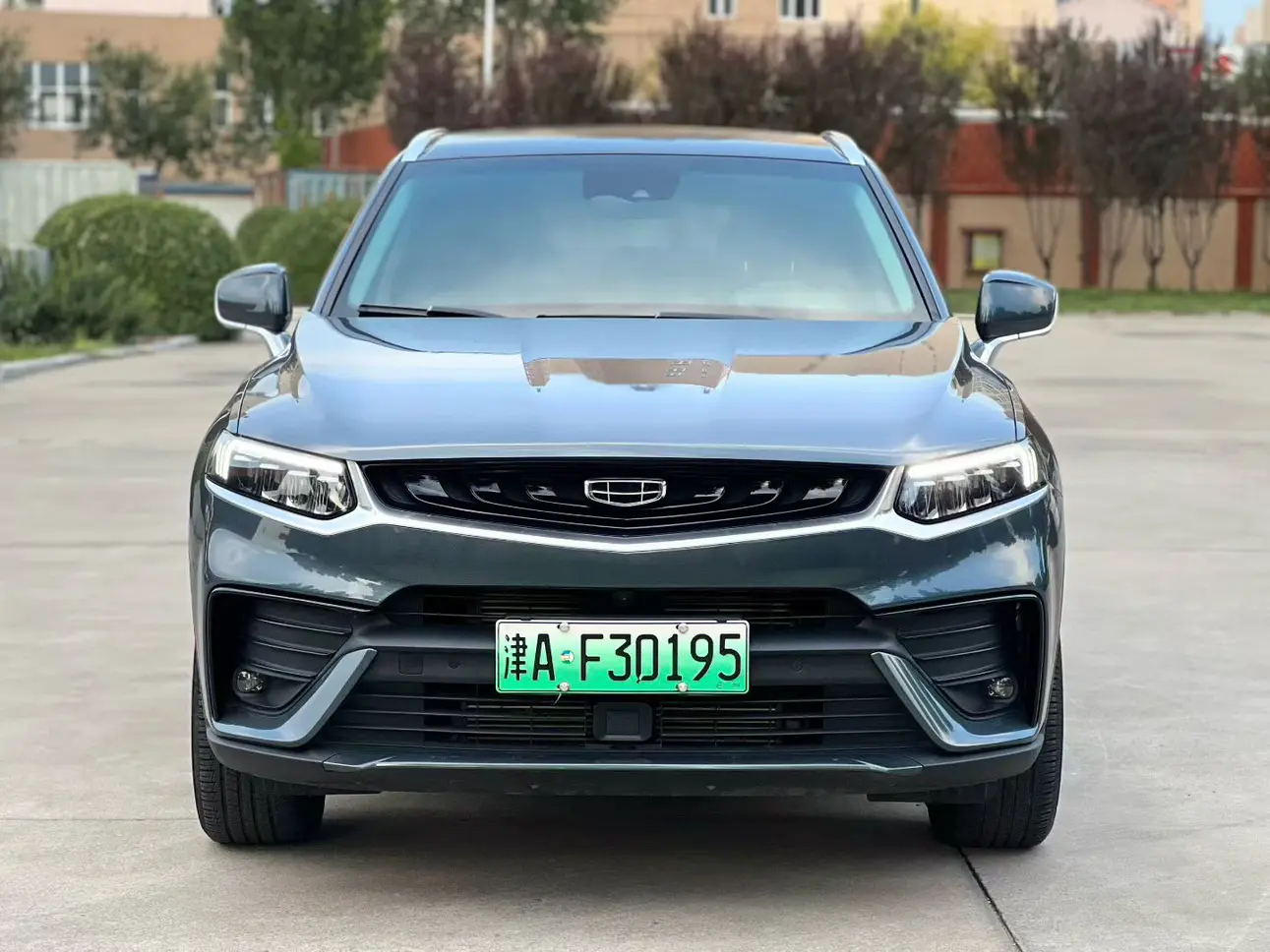 Geely Xingyue PHEV  из Китая