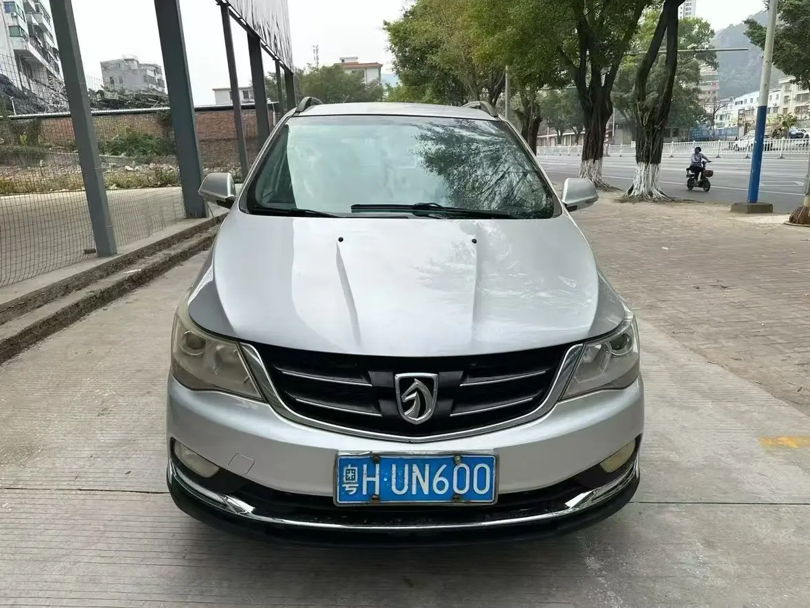 Baojun 730  из Китая
