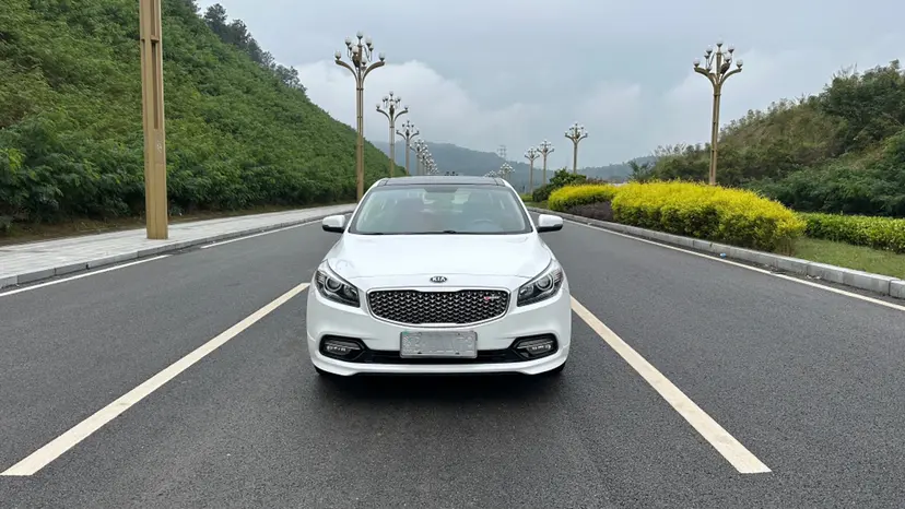 Kia K4  из Китая