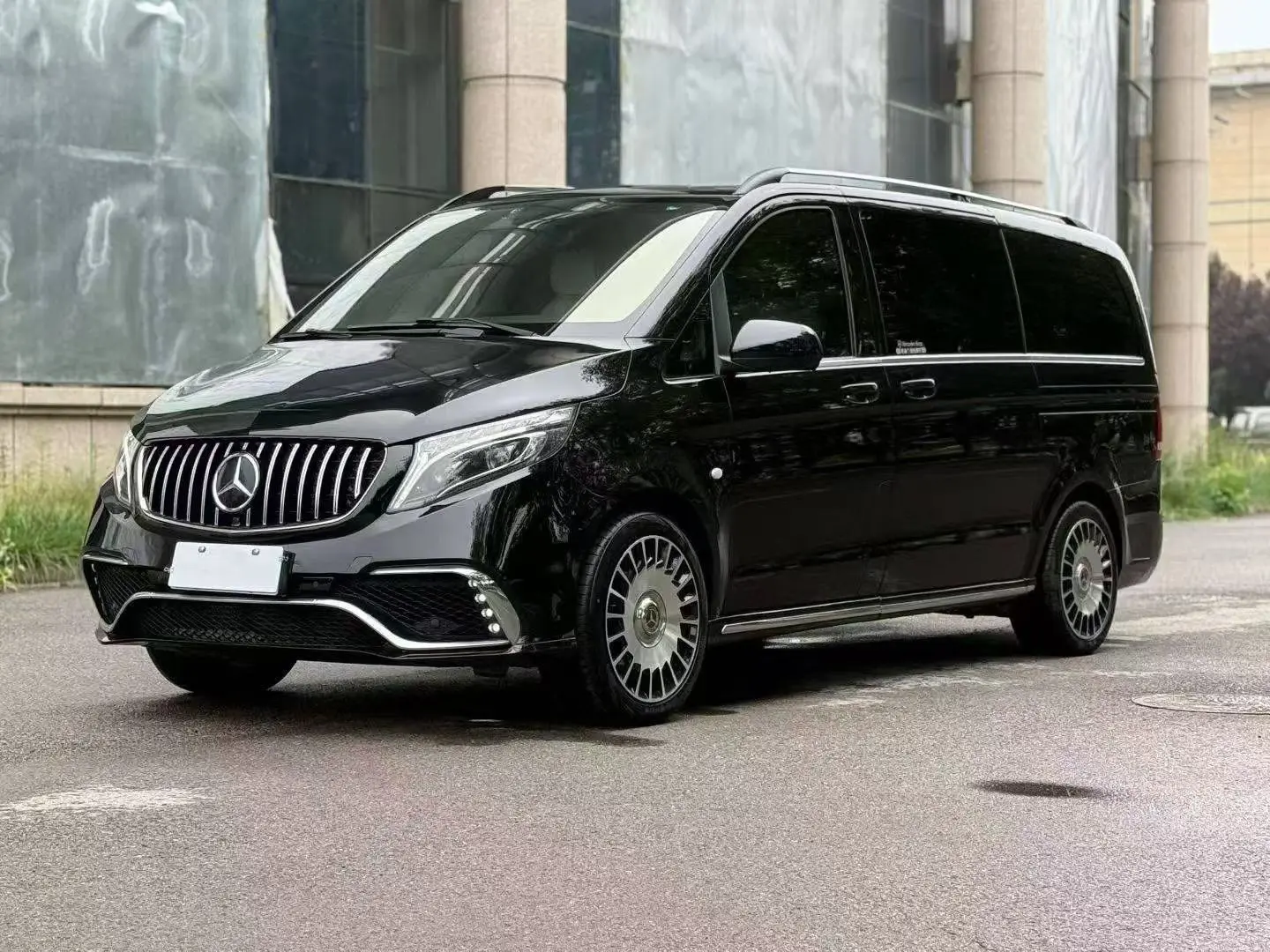 Mercedes-Benz Metris  из Китая