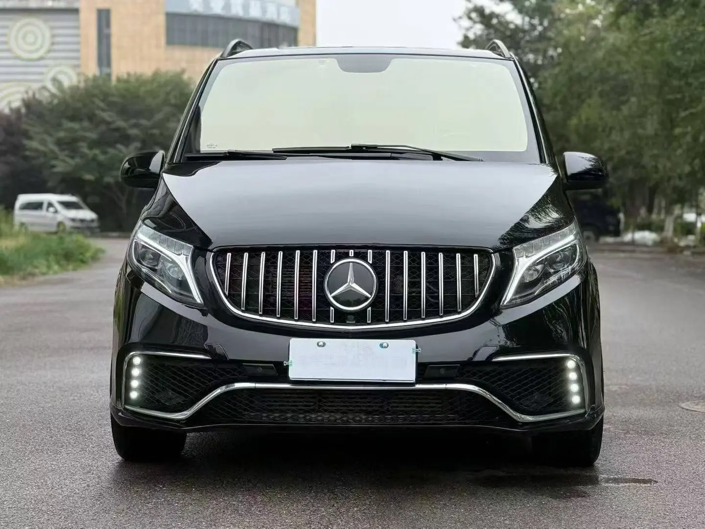 Mercedes-Benz Metris  из Китая