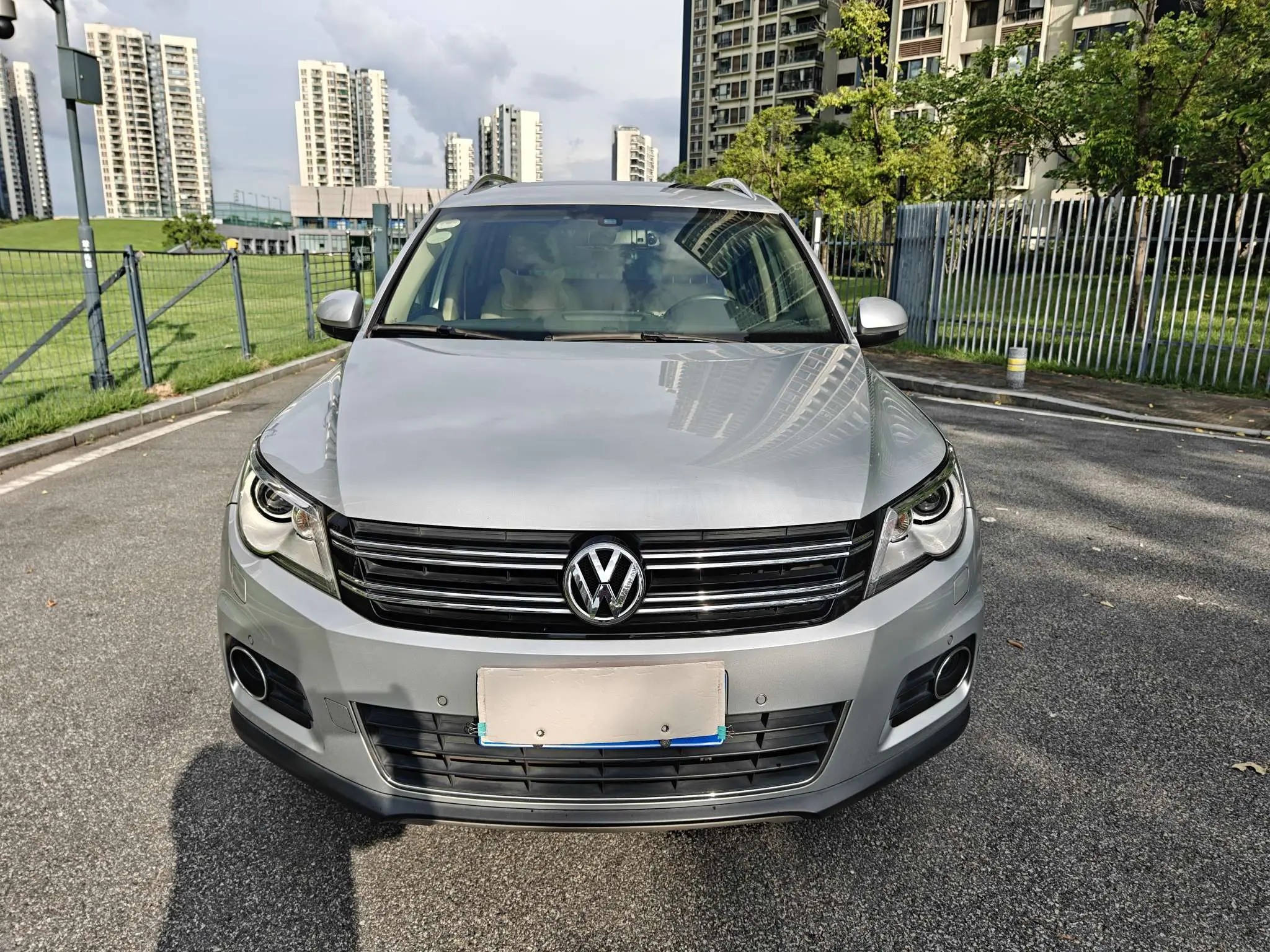 Volkswagen Tiguan  из Китая