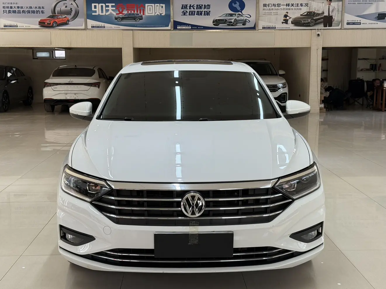 Volkswagen Sagitar  из Китая