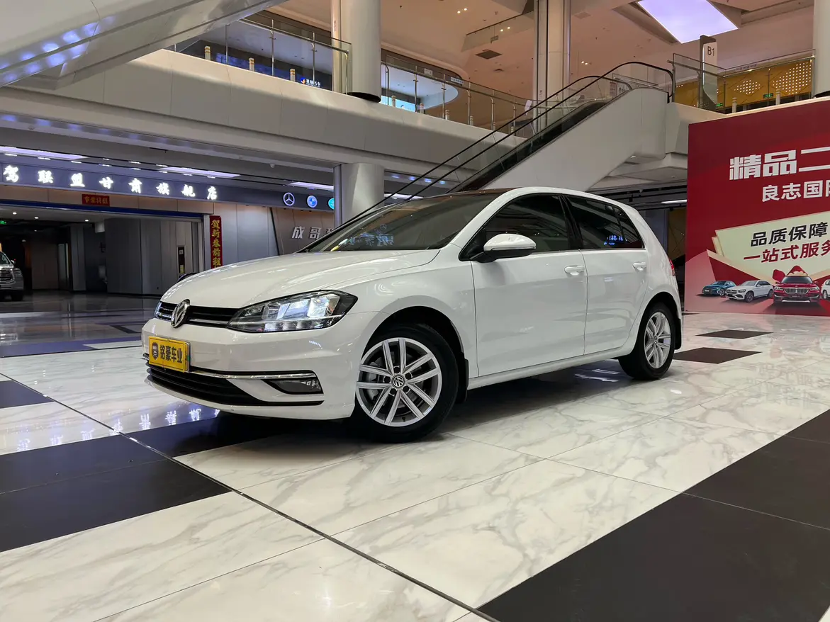 Volkswagen Golf  из Китая