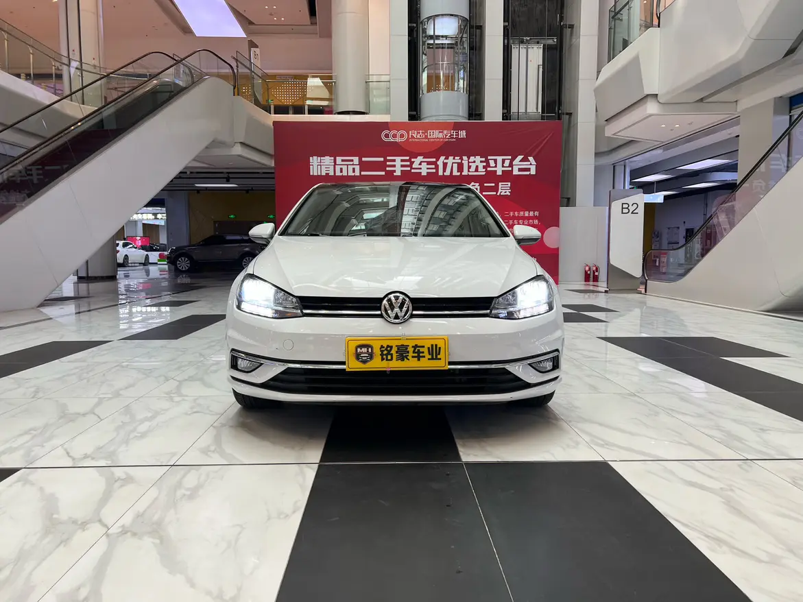 Volkswagen Golf  из Китая