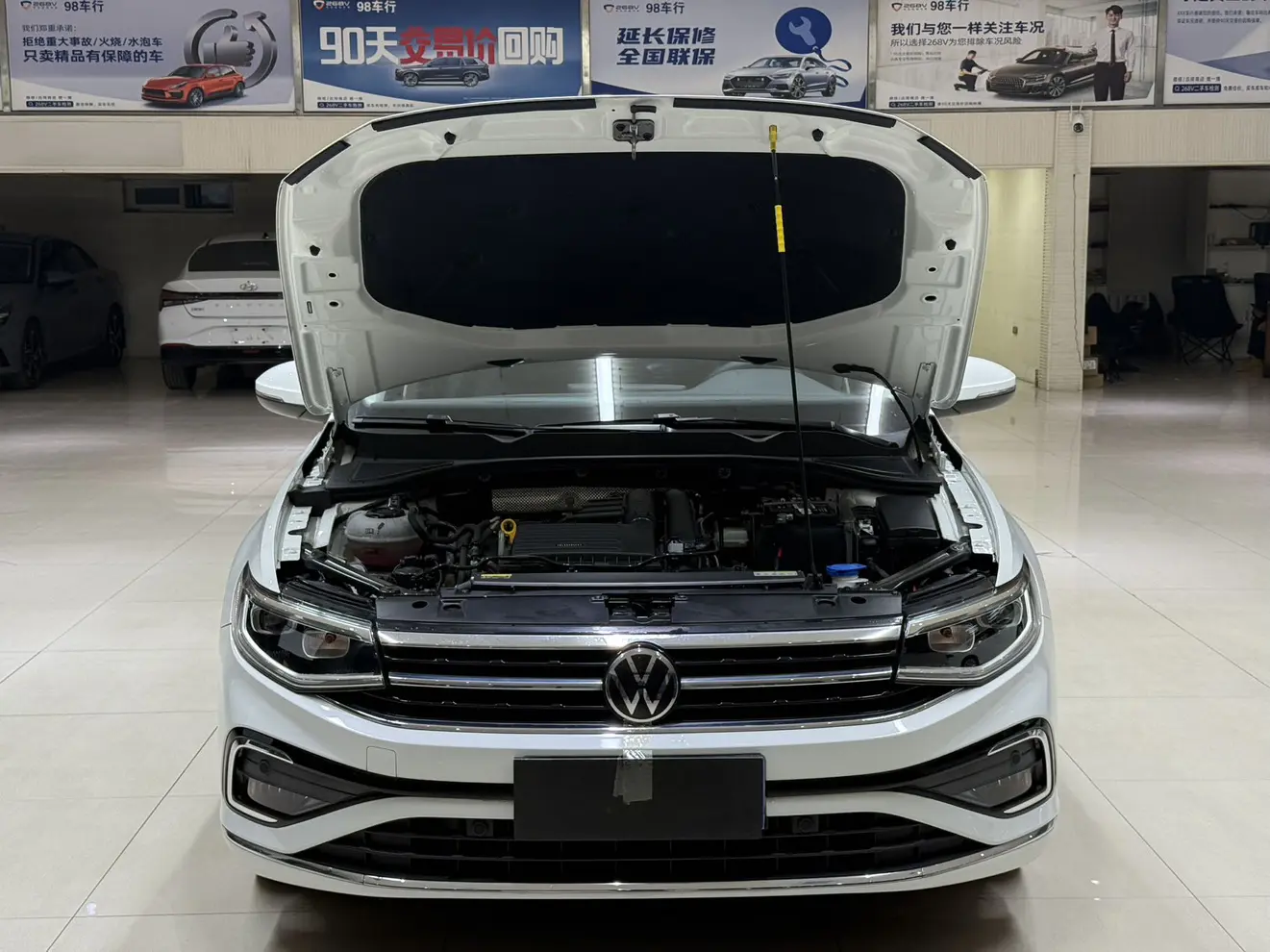 Volkswagen Bora  из Китая