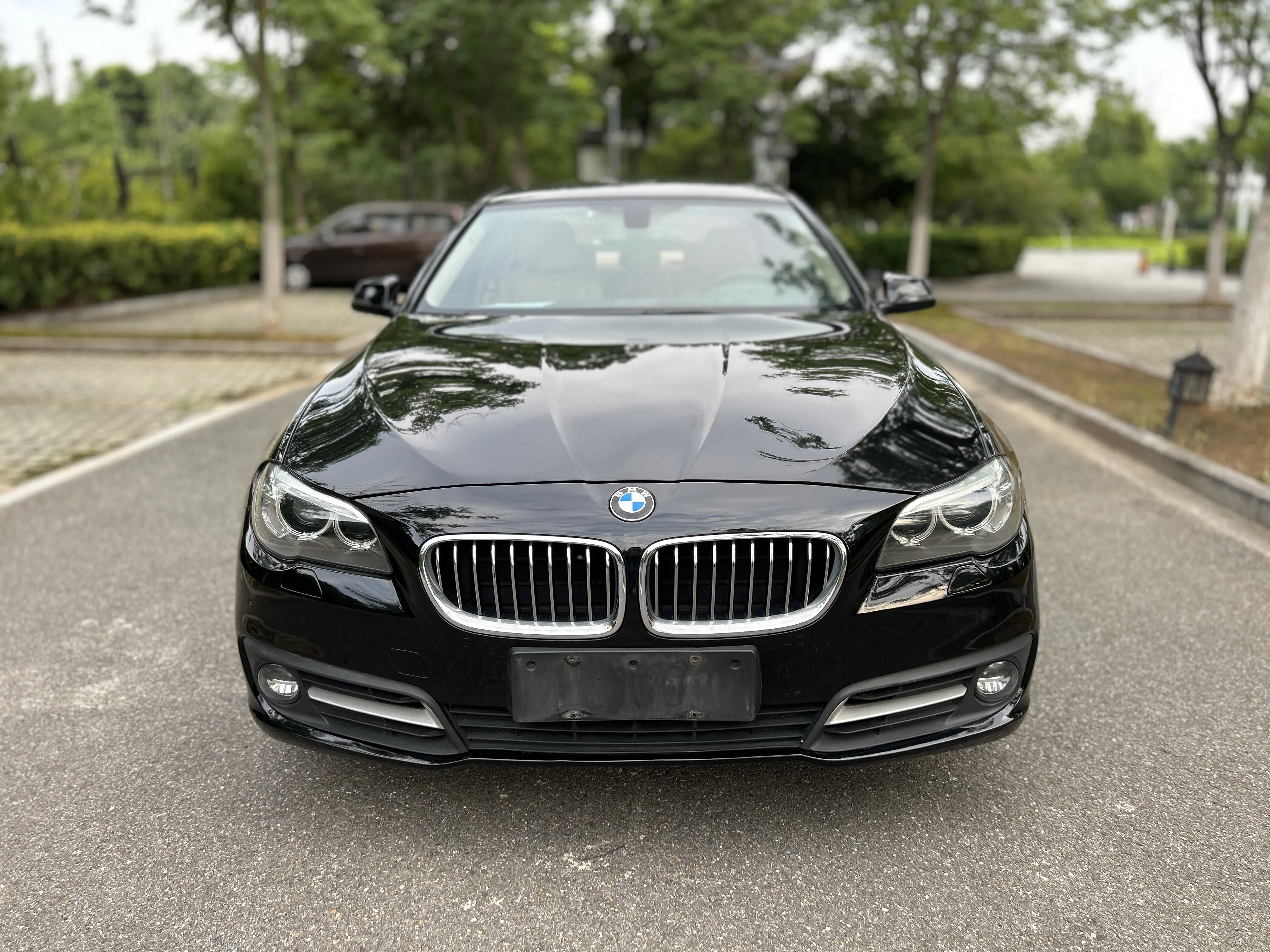 BMW 5 Series  из Китая