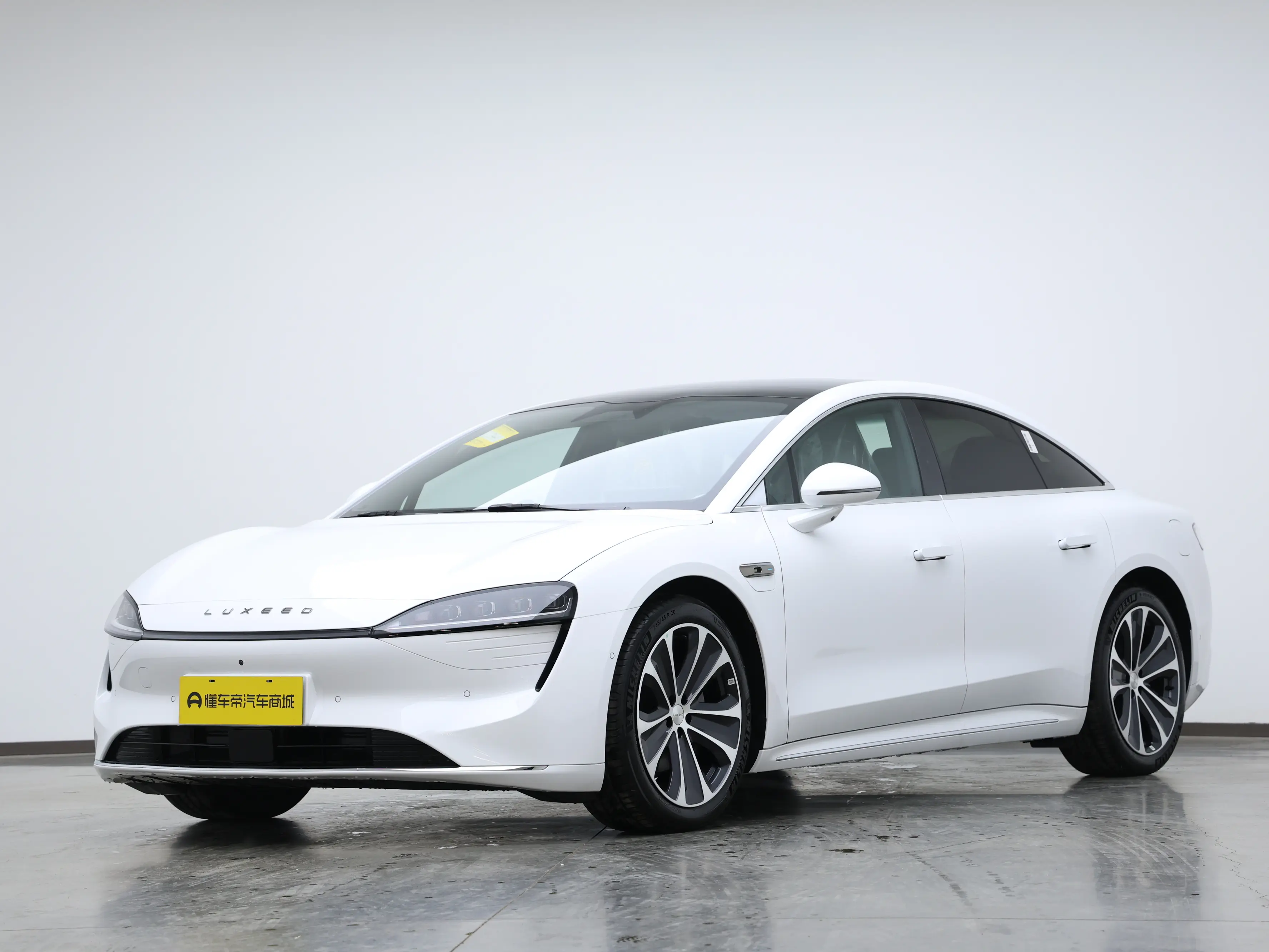 Luxeed SmartS7  из Китая