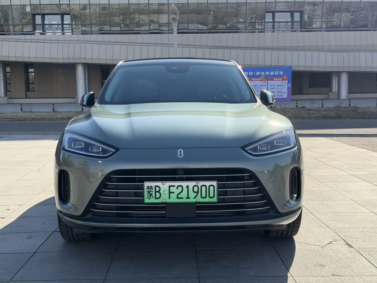 AITO M5 (Wenjie M5)  из Китая