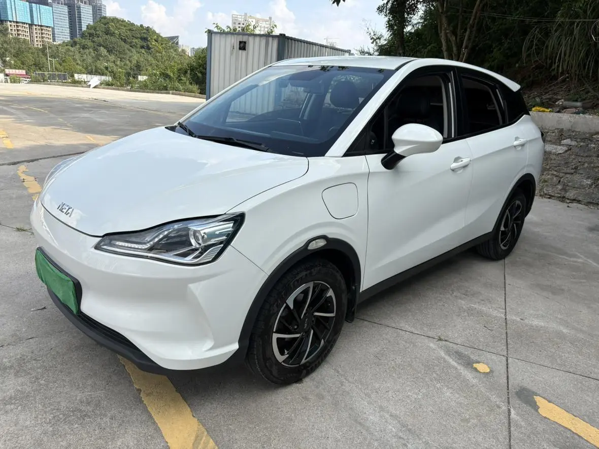 NETA Nezha V  из Китая