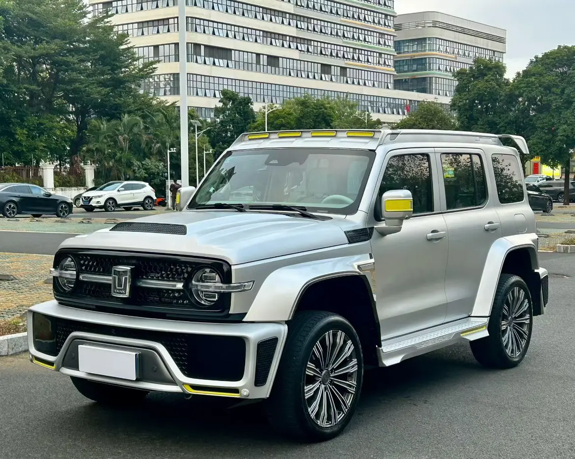 Tank Cyber  300  из Китая