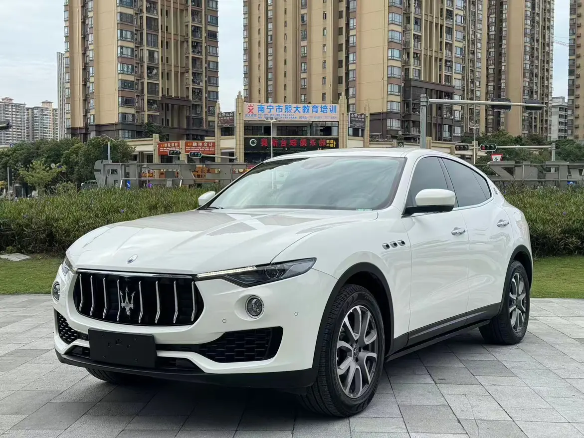 Maserati Levante  из Китая