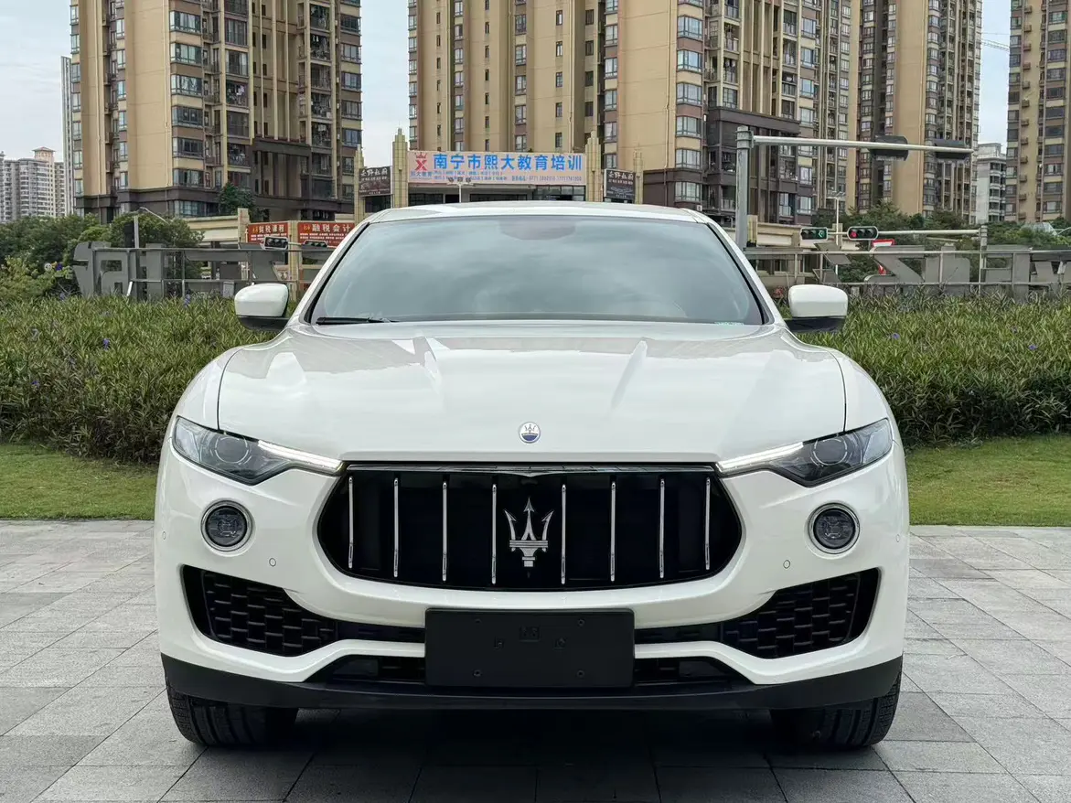 Maserati Levante  из Китая