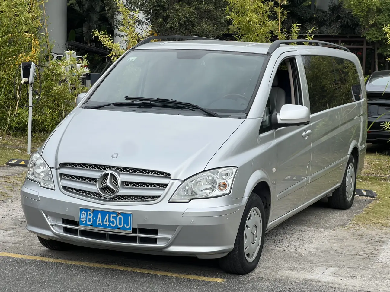 Mercedes-Benz Vito  из Китая