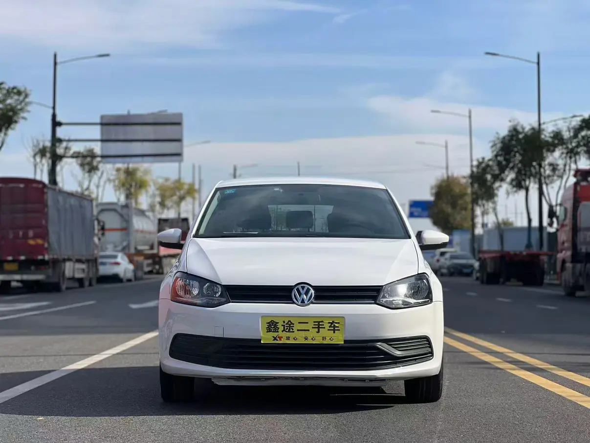 Volkswagen Polo  из Китая