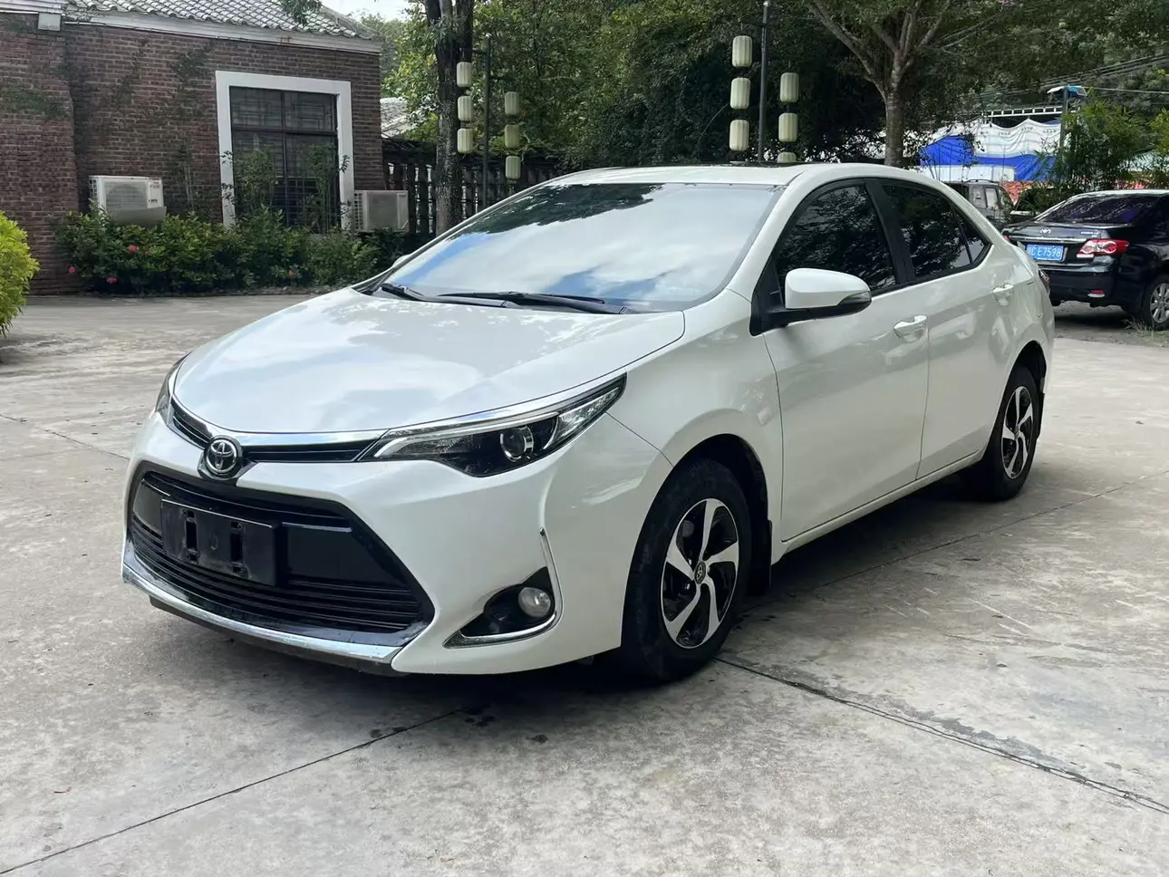 Toyota Levin (Lei Ling)  из Китая