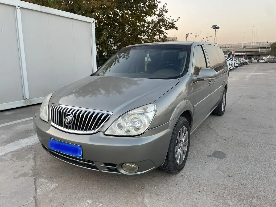 Buick GL8  из Китая