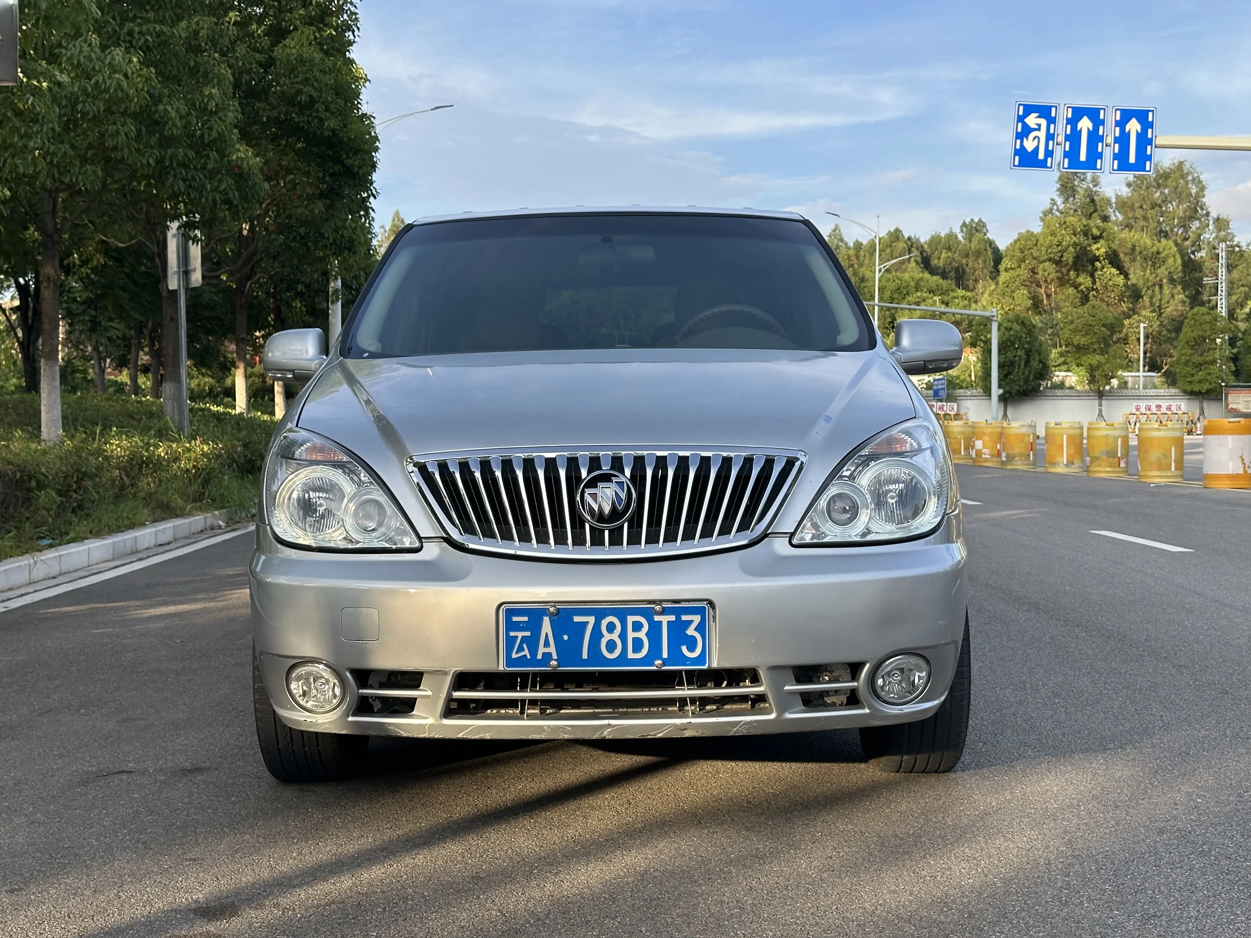 Buick GL8  из Китая