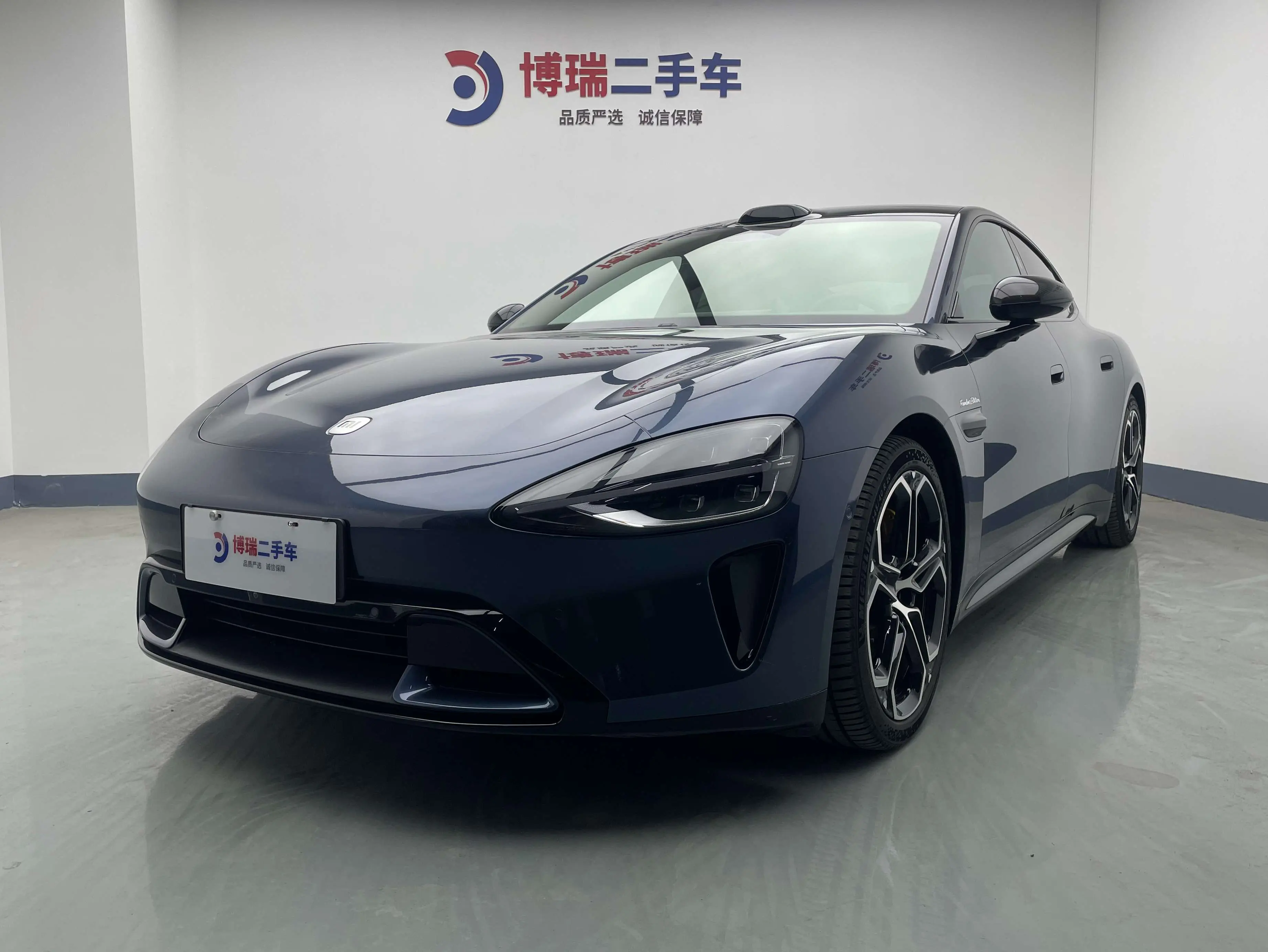 Xiaomi car Xiaomi SU7  из Китая