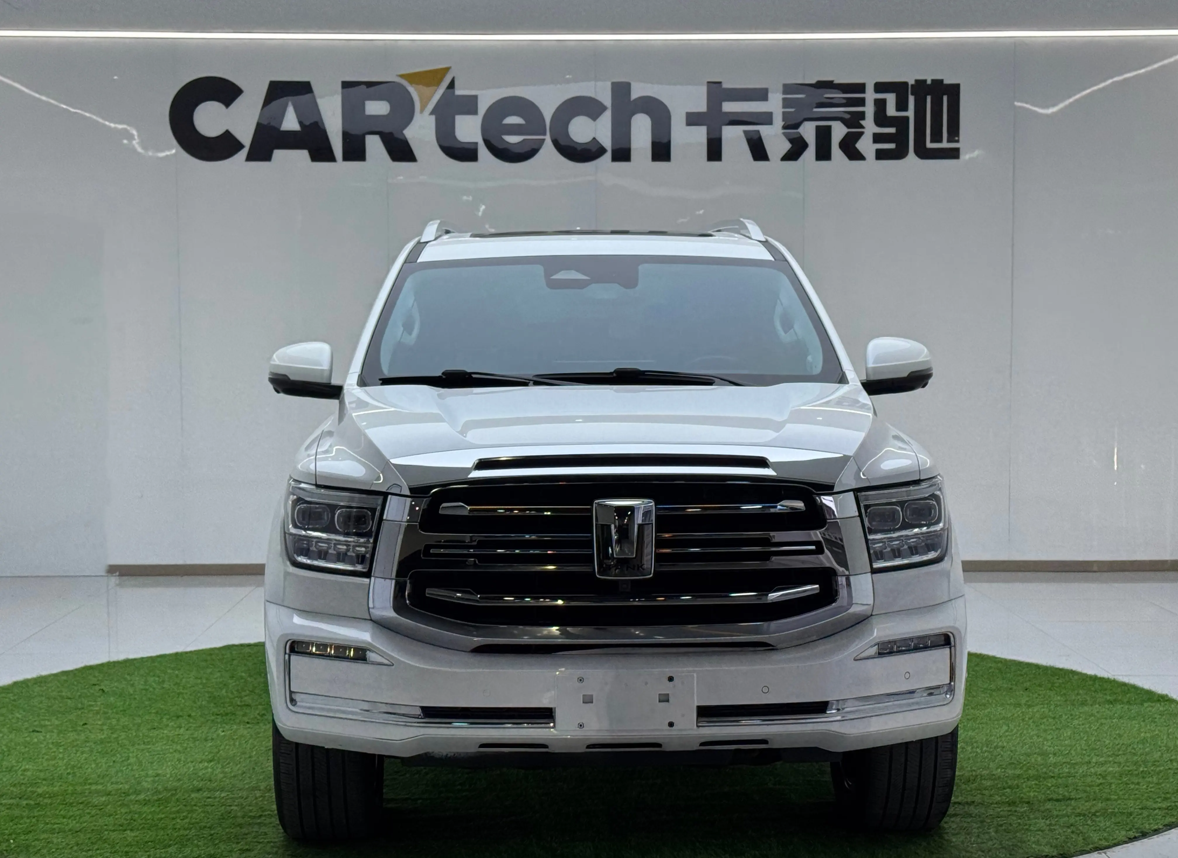 Tank 500  из Китая