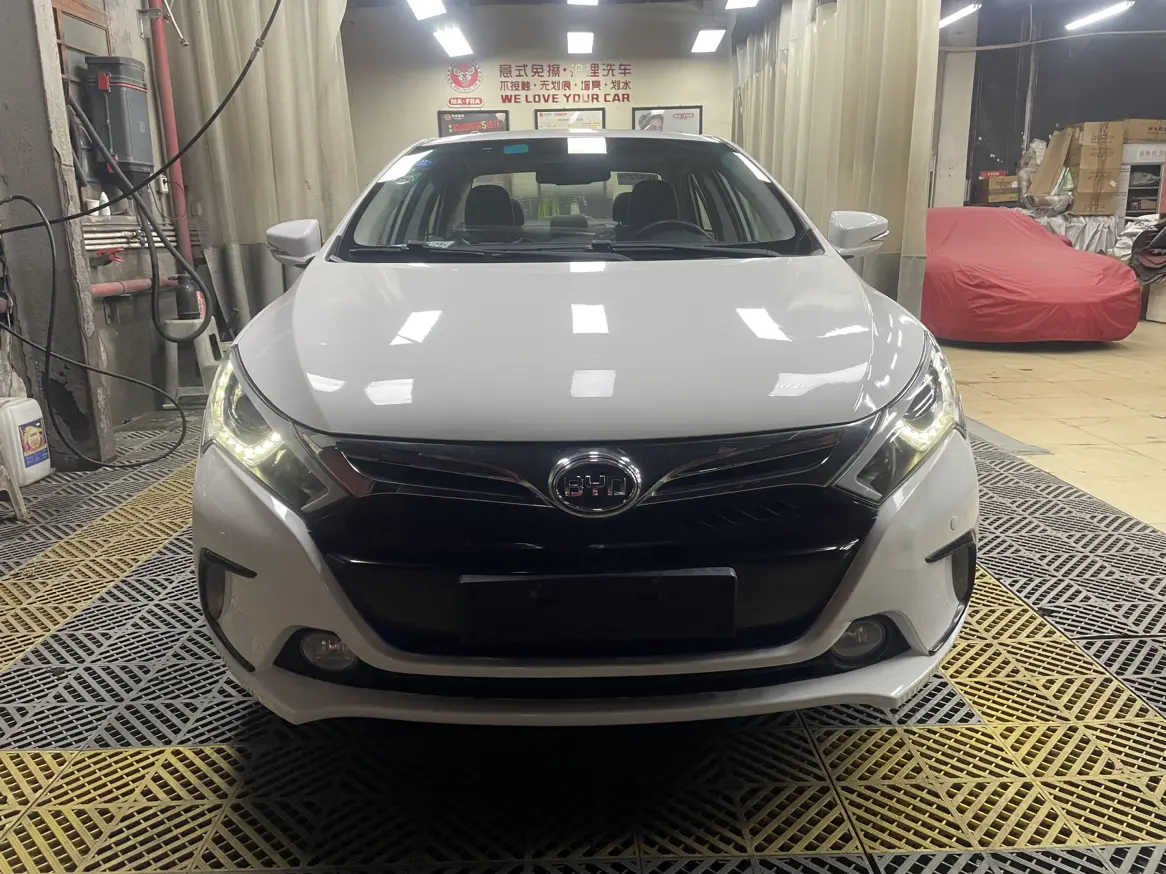 BYD Qin DM  из Китая