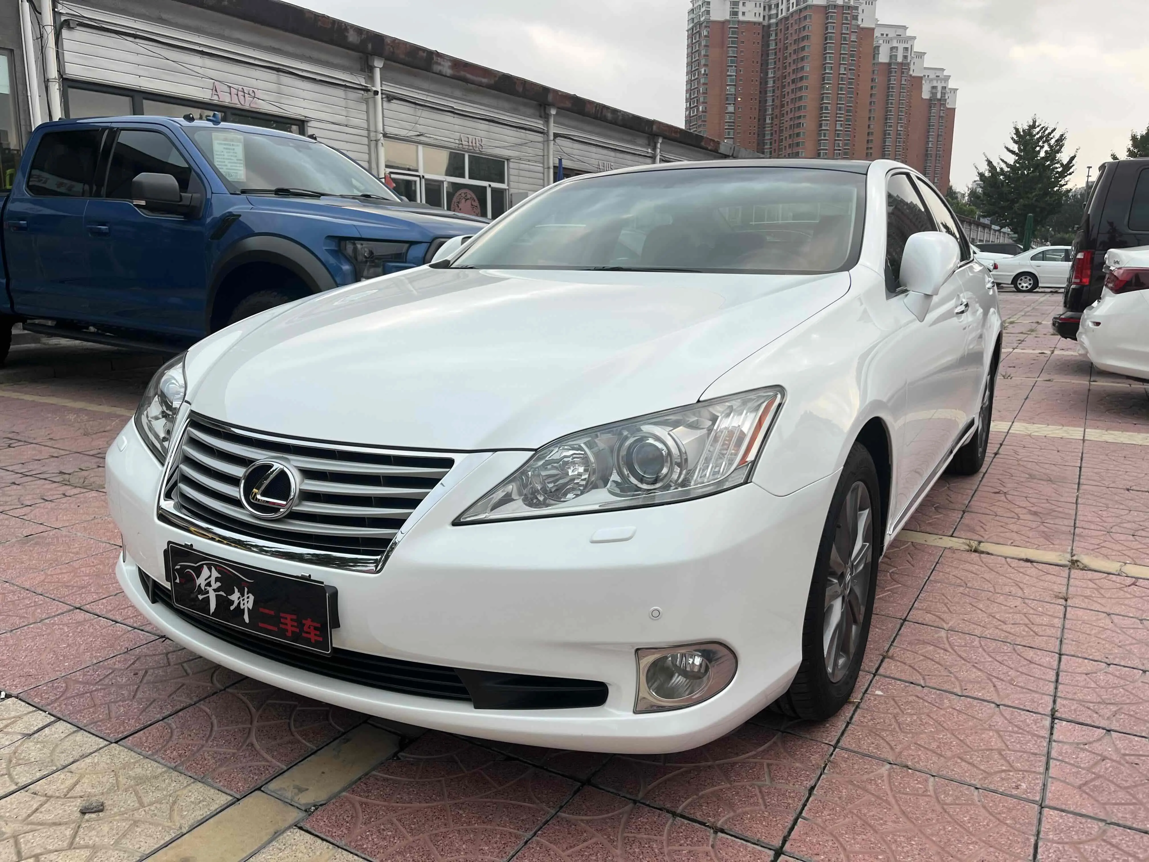 Lexus ES  из Китая
