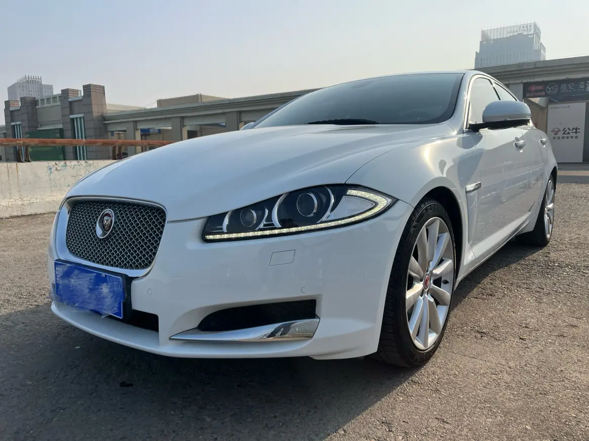 Jaguar XF  из Китая